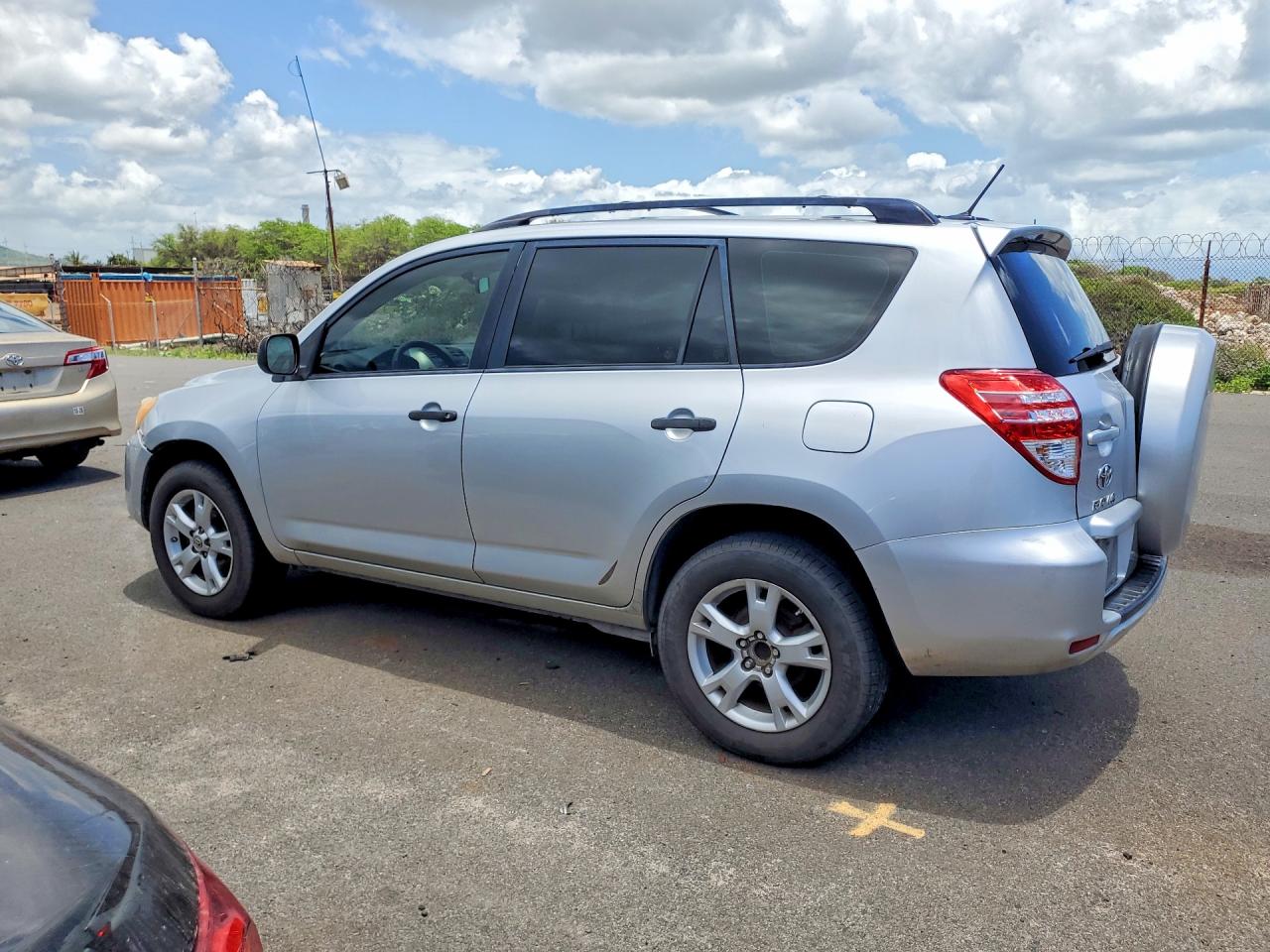2012 Toyota Rav4 Base Silver vin: JTMZF4DVXC5048602