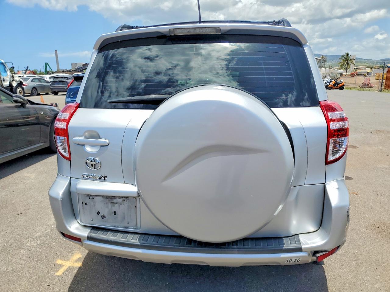 2012 Toyota Rav4 Base Silver vin: JTMZF4DVXC5048602