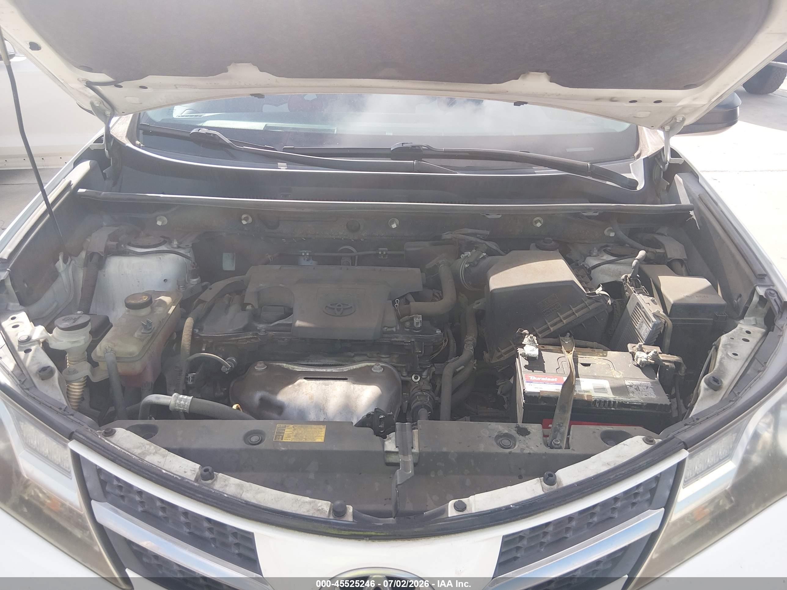 2013 Toyota Rav4 Le White vin: JTMZFREV0DD014073