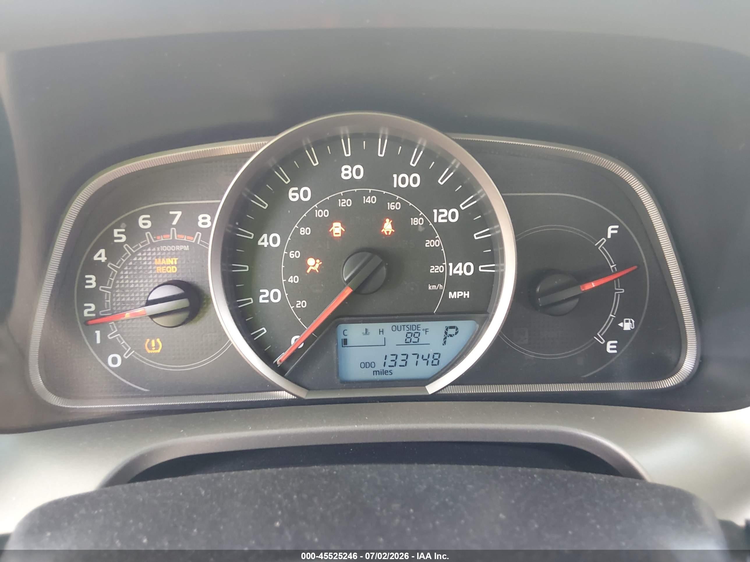 2013 Toyota Rav4 Le White vin: JTMZFREV0DD014073