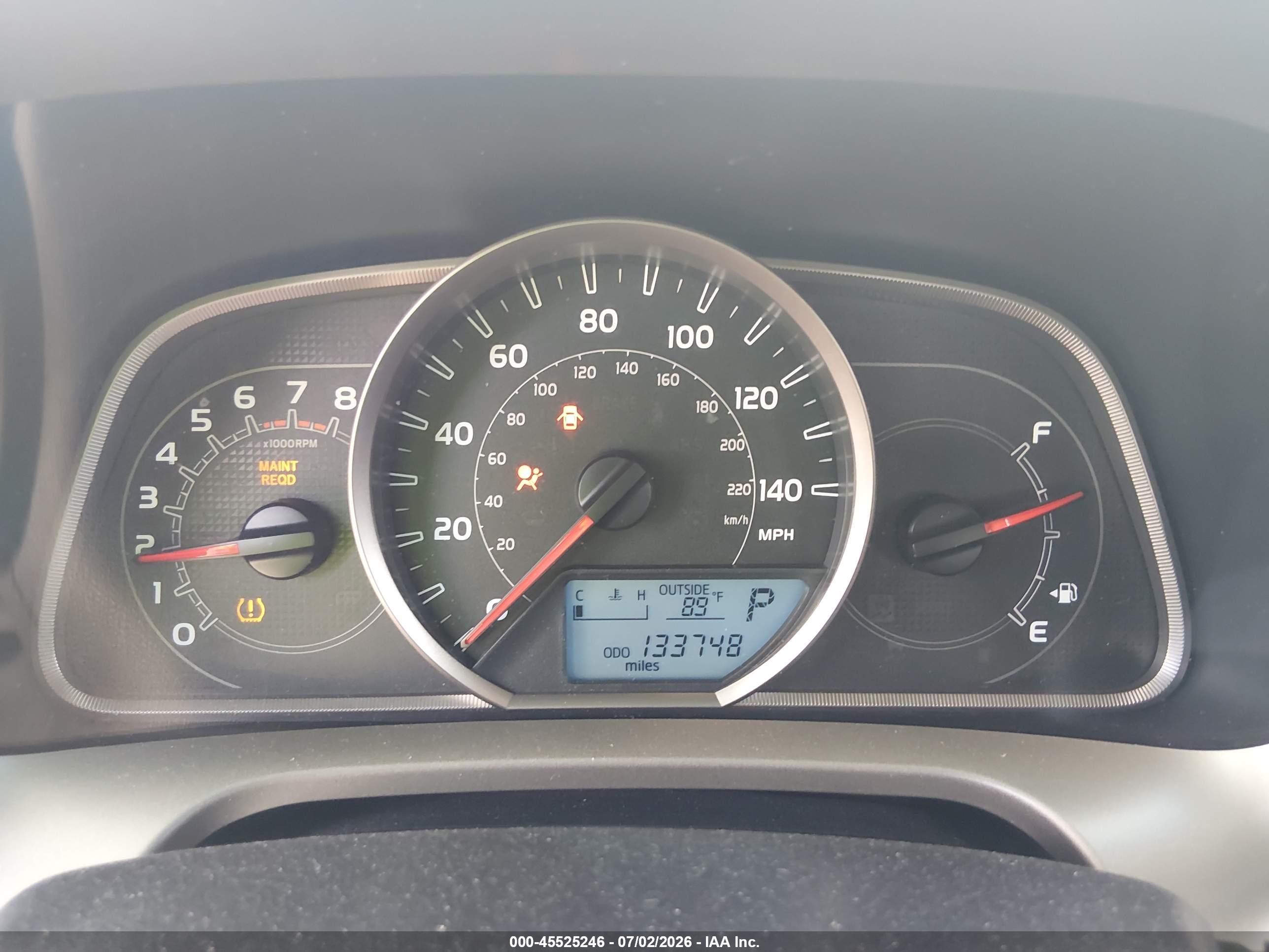 2013 Toyota Rav4 Le White vin: JTMZFREV0DD014073