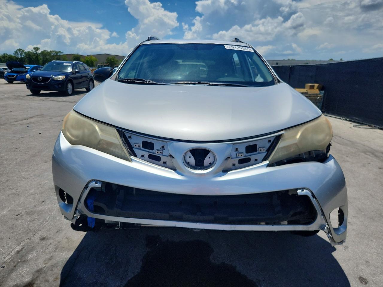 2014 Toyota Rav4 Le Silver vin: JTMZFREV0EJ000872