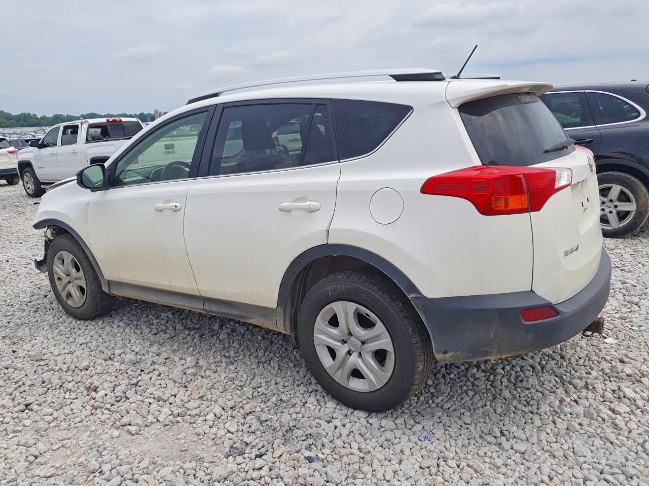 2014 Toyota Rav4 Le White vin: JTMZFREV0EJ001861