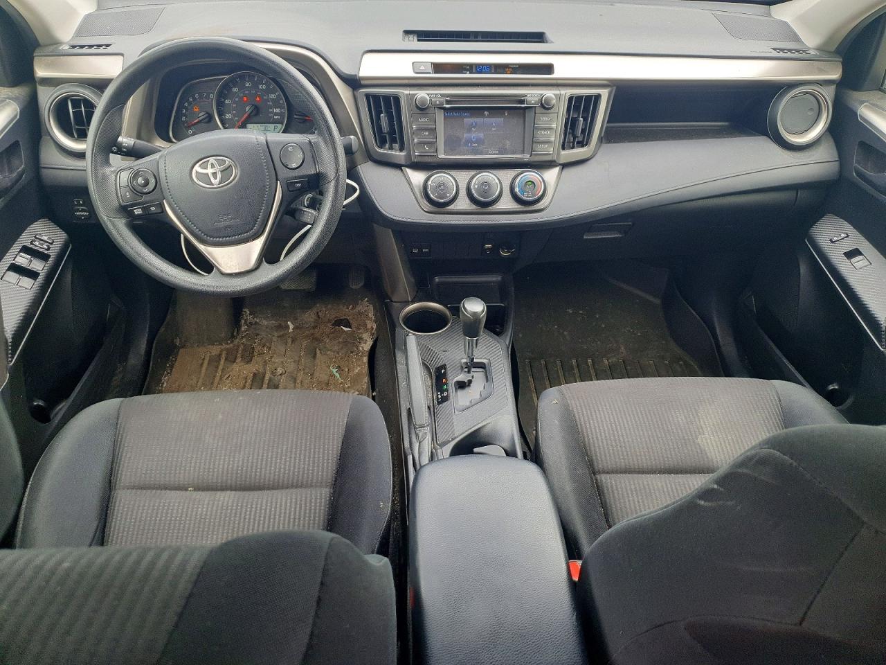 2014 Toyota Rav4 Le White vin: JTMZFREV0EJ001861