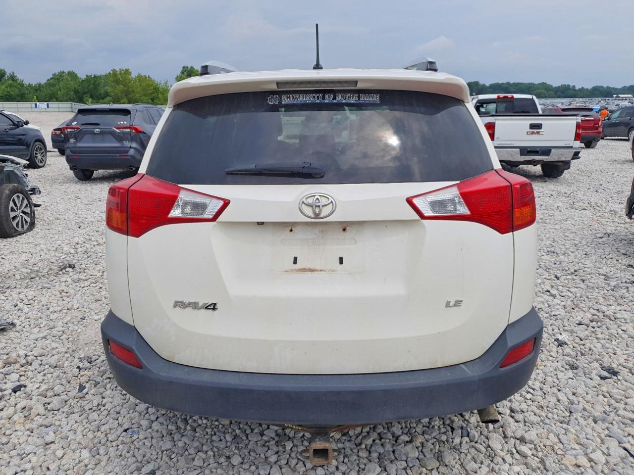 2014 Toyota Rav4 Le White vin: JTMZFREV0EJ001861