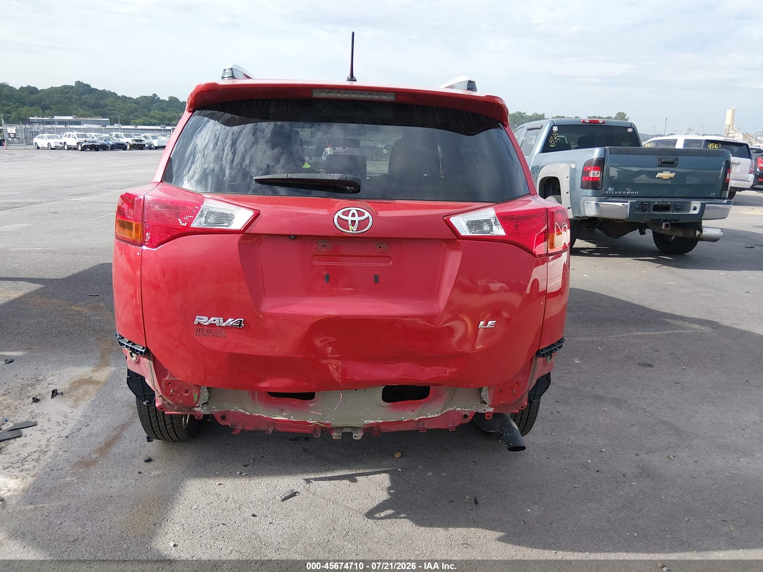 2014 Toyota Rav4 Le Red vin: JTMZFREV0EJ012732