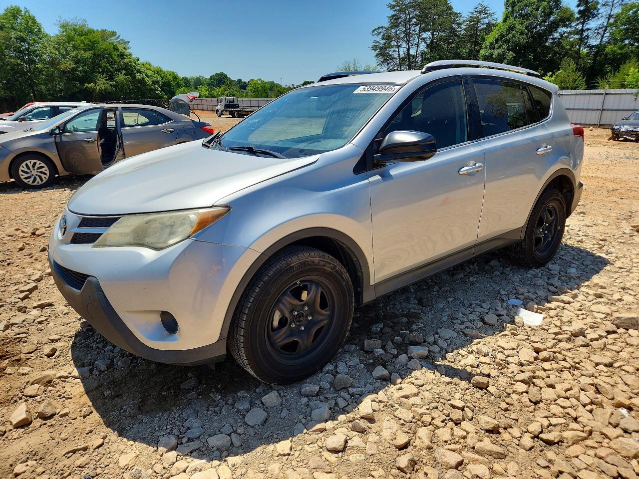 2015 Toyota Rav4 Le Silver vin: JTMZFREV0FD049327