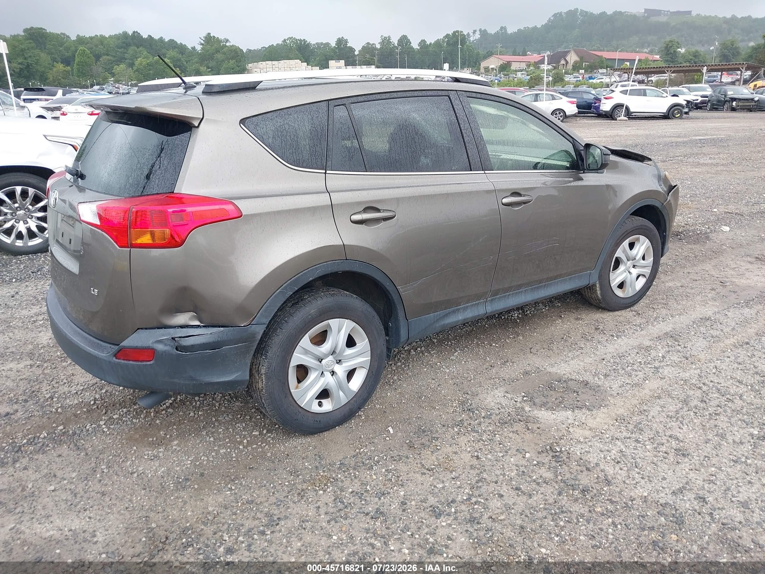 2015 Toyota Rav4 Le Gray vin: JTMZFREV0FD073515