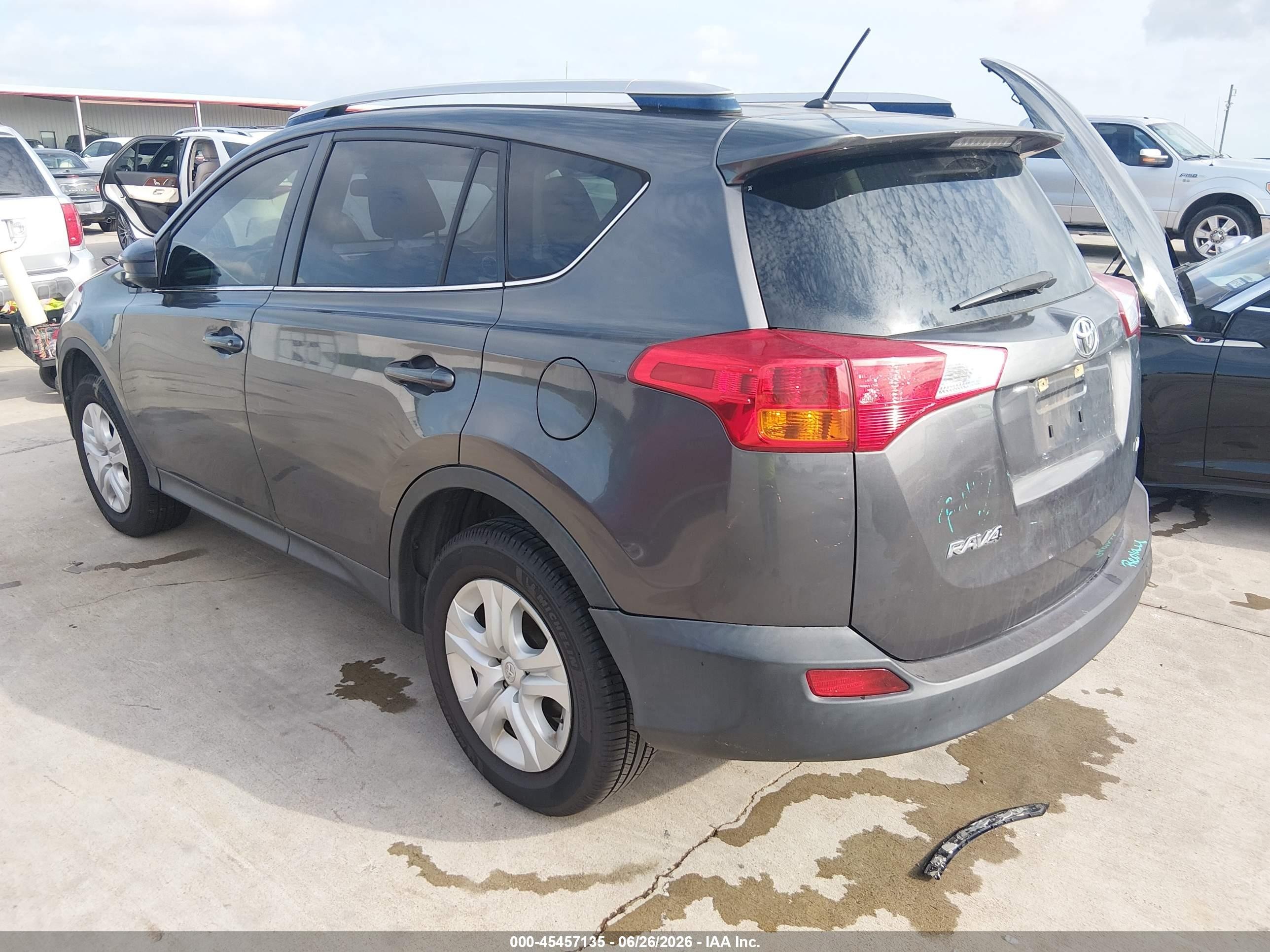 2015 Toyota Rav4 Le Серый vin: JTMZFREV0FJ025773