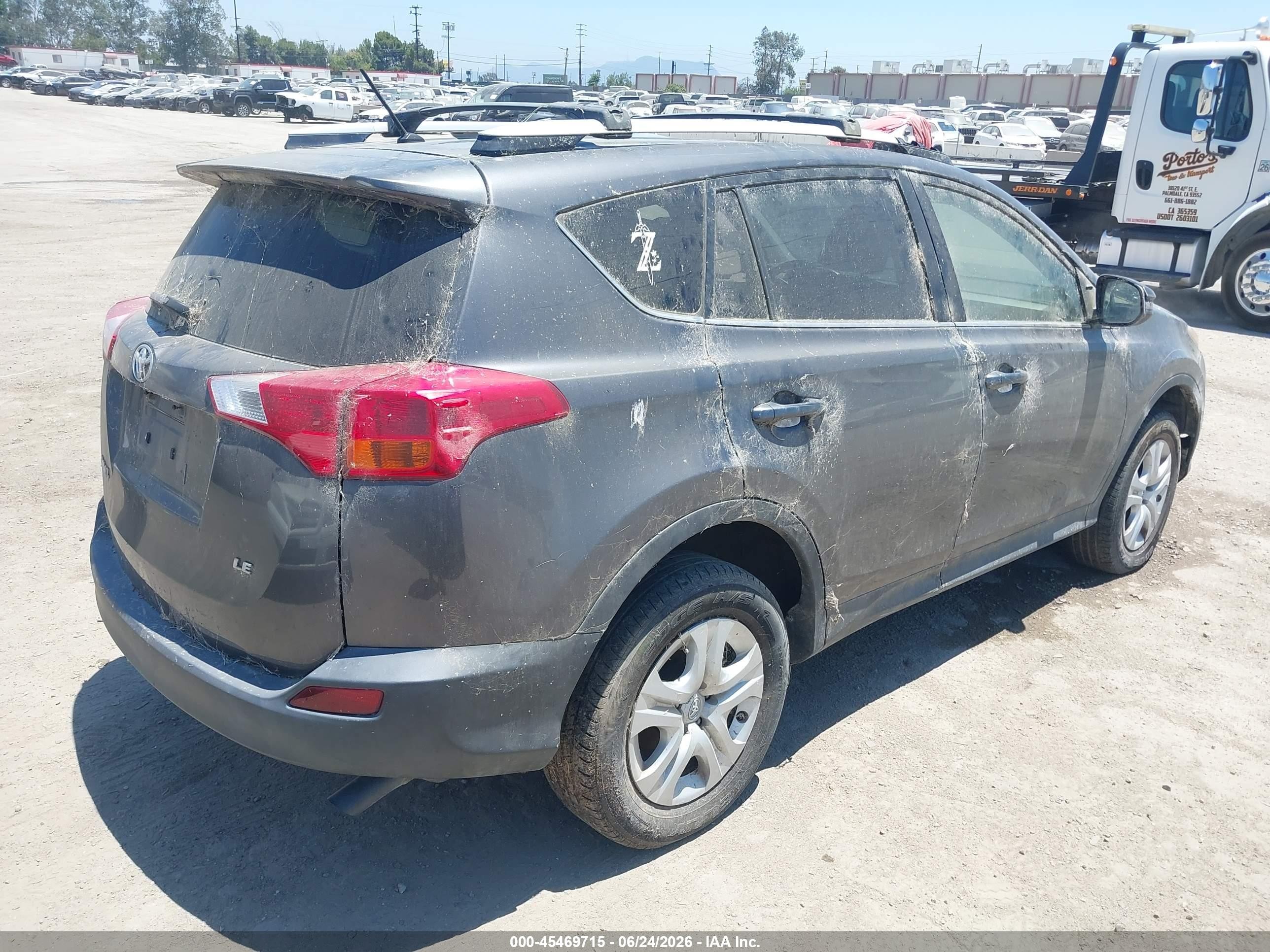 2015 Toyota Rav4 Le Gray vin: JTMZFREV0FJ036062