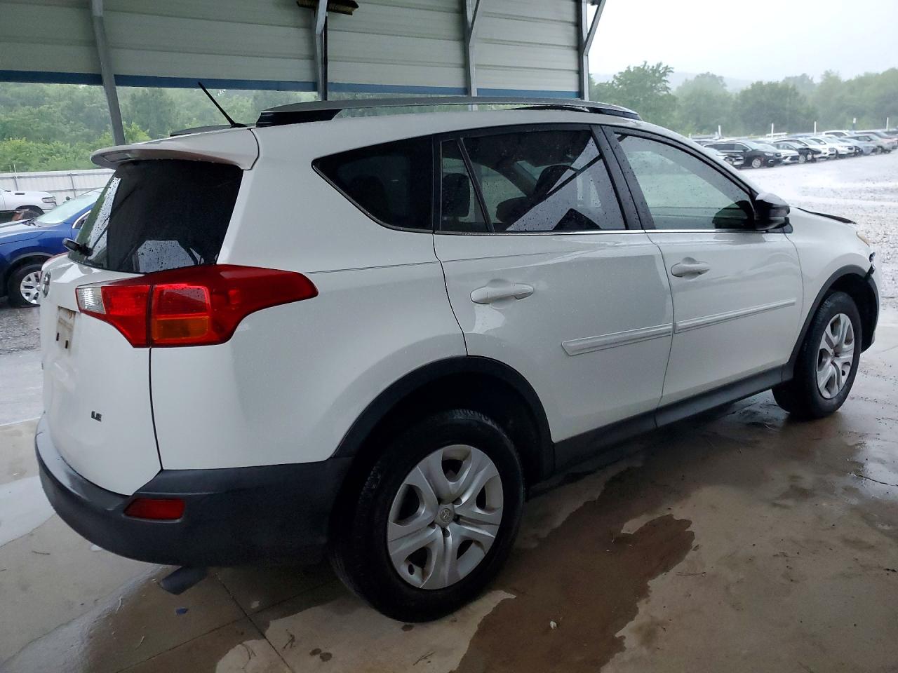2015 Toyota Rav4 White vin: JTMZFREV0FJ055341