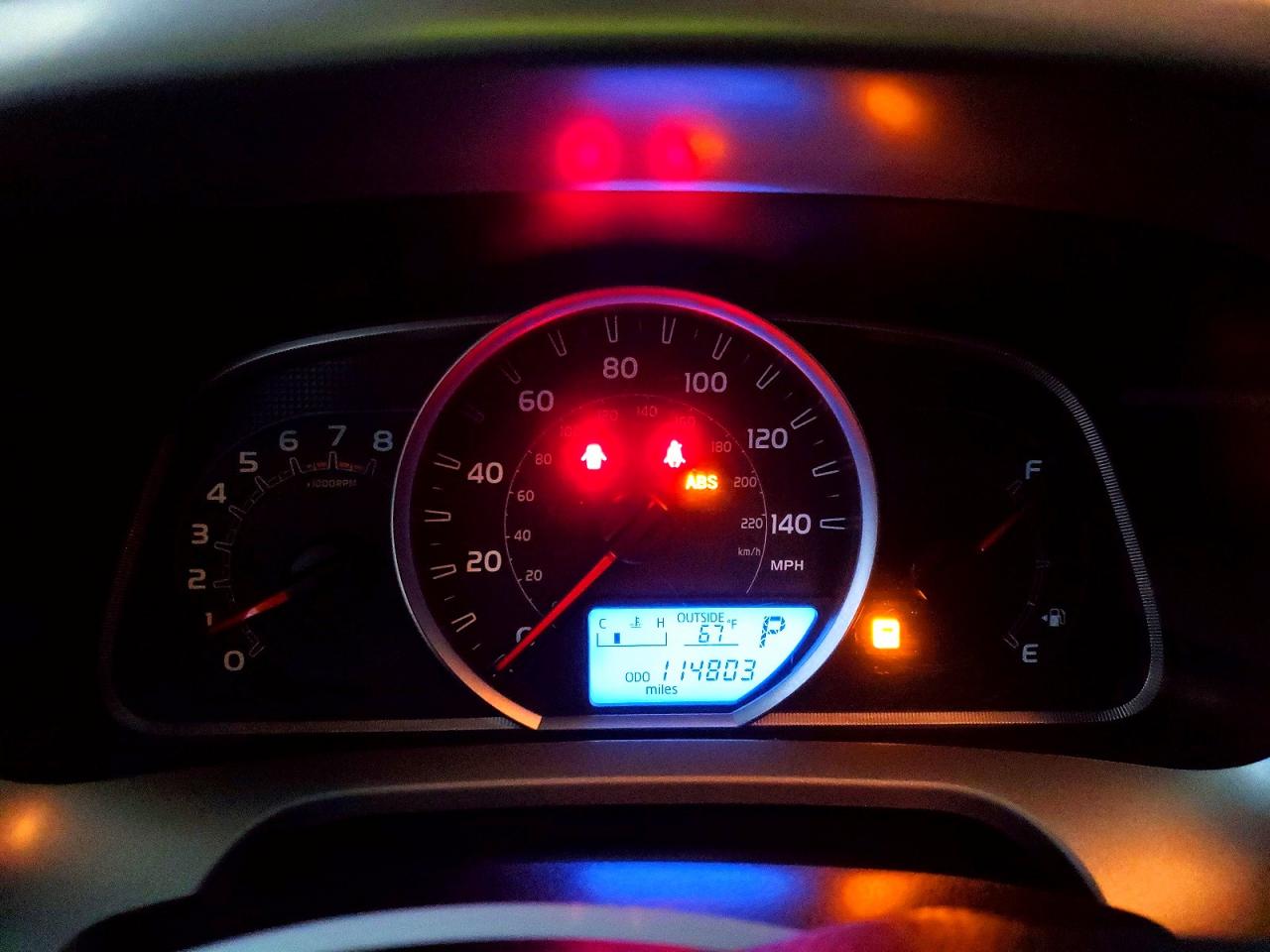2015 Toyota Rav4 White vin: JTMZFREV0FJ055341