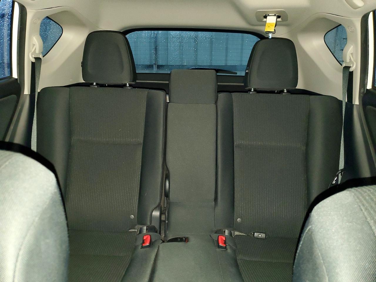 2015 Toyota Rav4 White vin: JTMZFREV0FJ055341