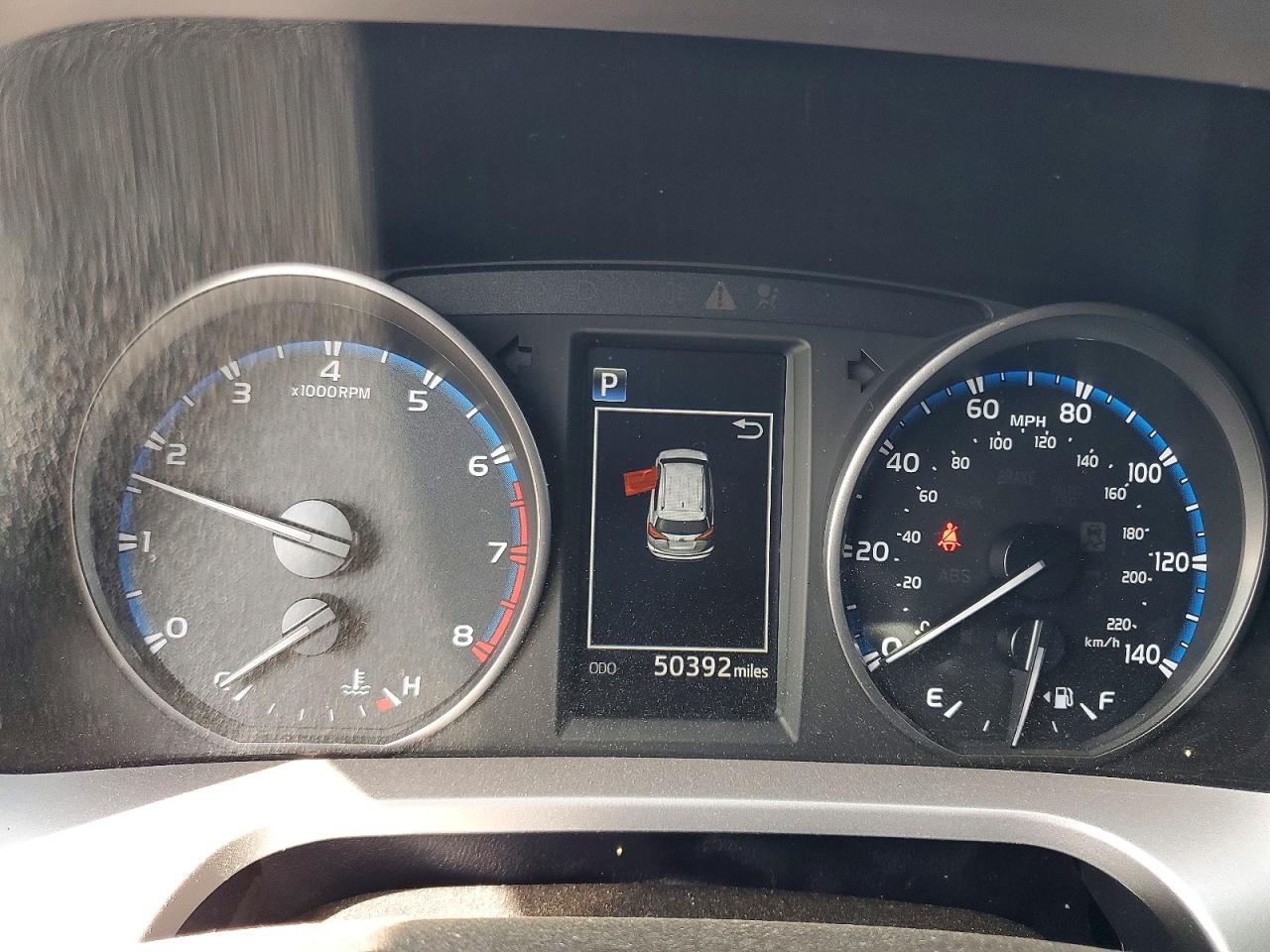 2018 Toyota Rav4 Gray vin: JTMZFREV0JJ742540