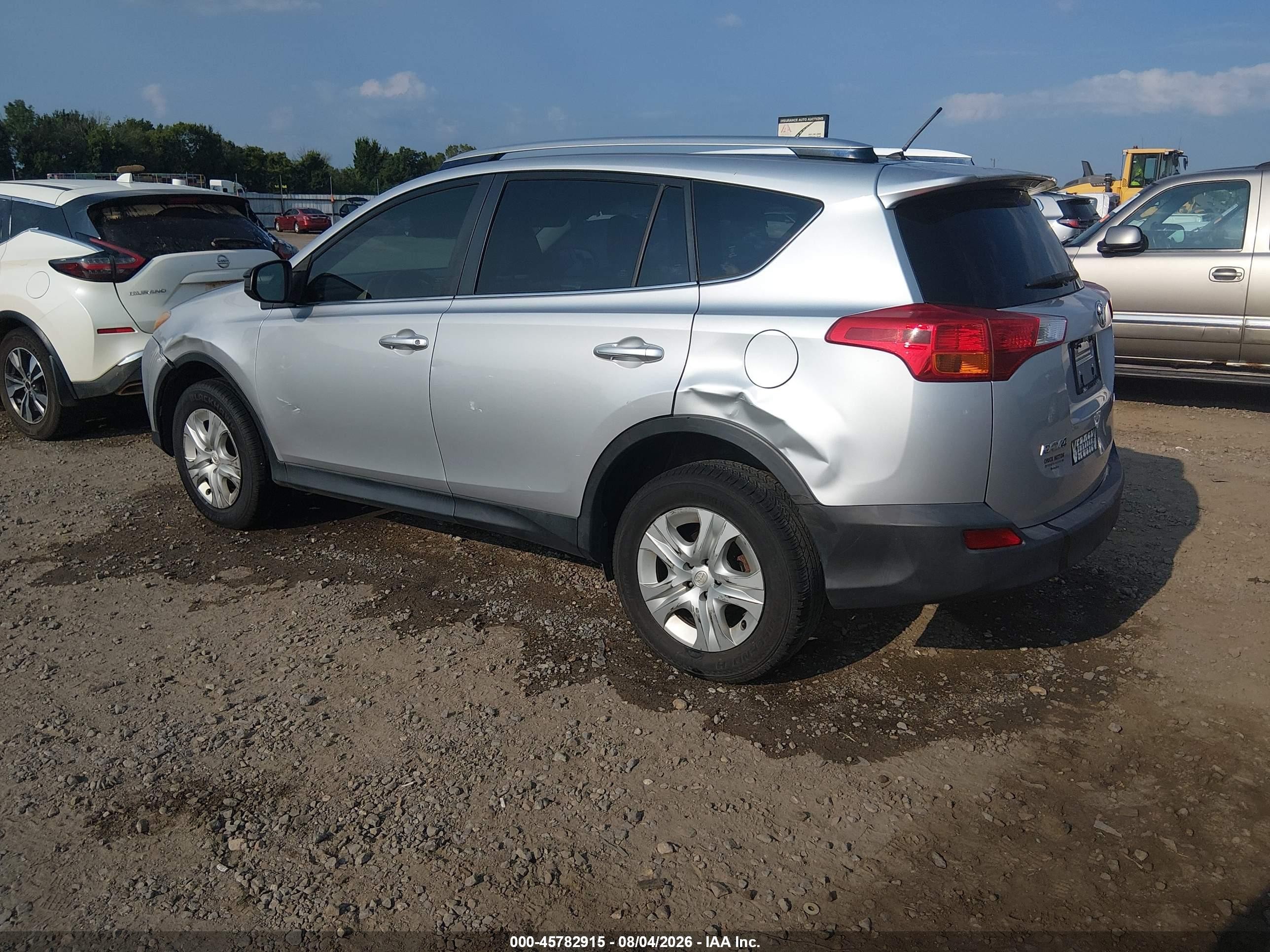 2013 Toyota Rav4 Le Silver vin: JTMZFREV1DD012770