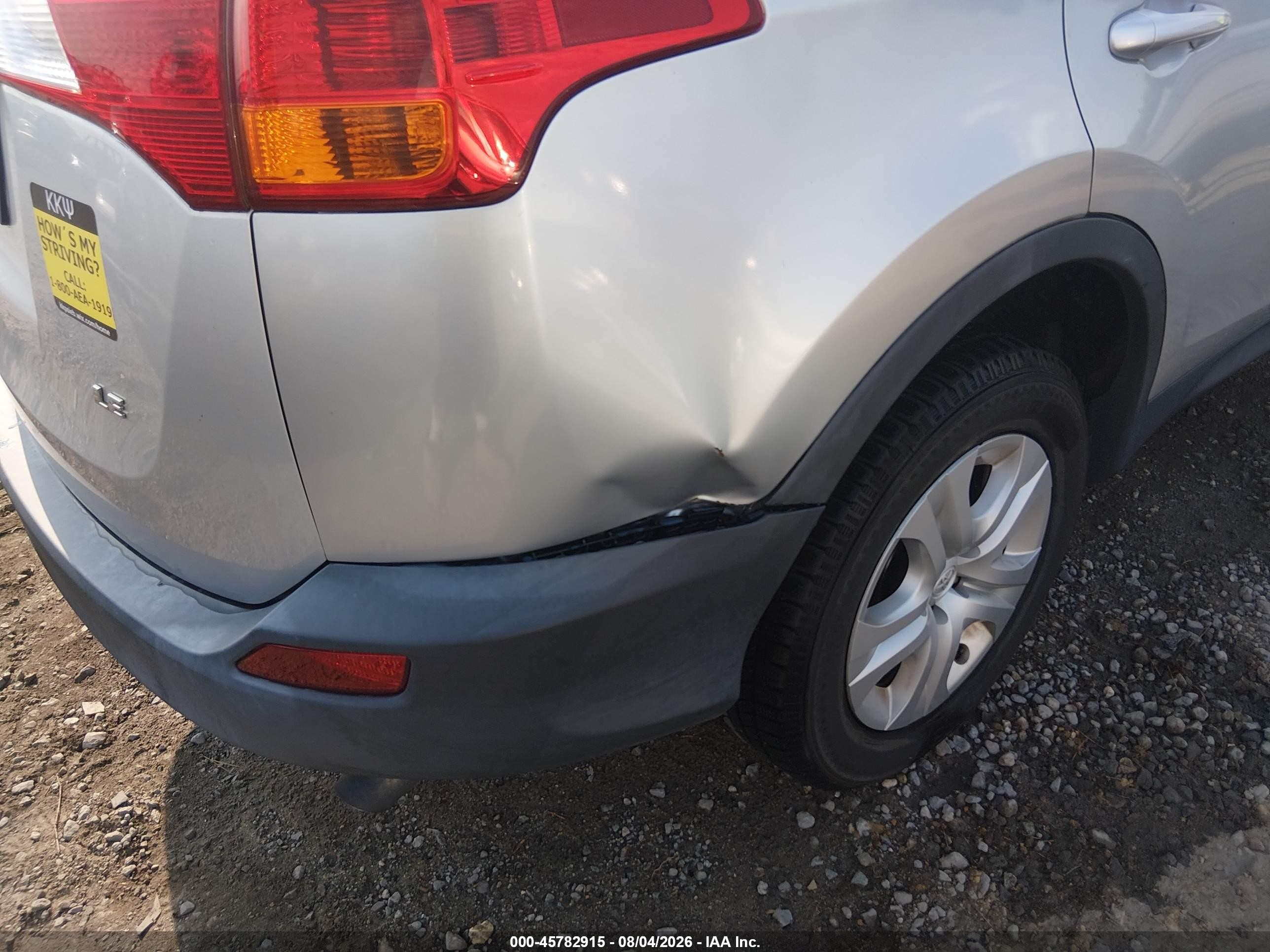 2013 Toyota Rav4 Le Silver vin: JTMZFREV1DD012770