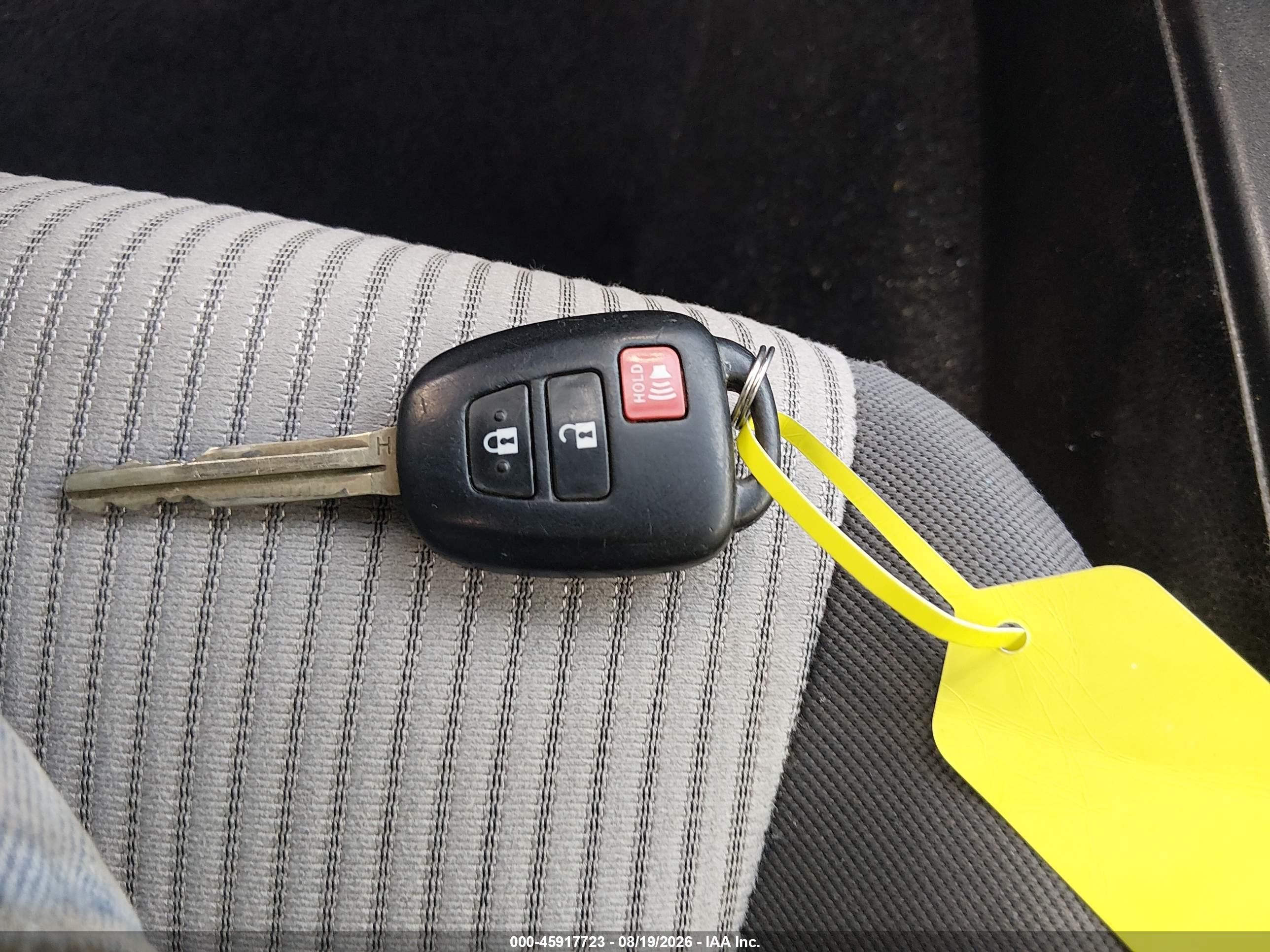2013 Toyota Rav4 Le Gray vin: JTMZFREV1DD024255