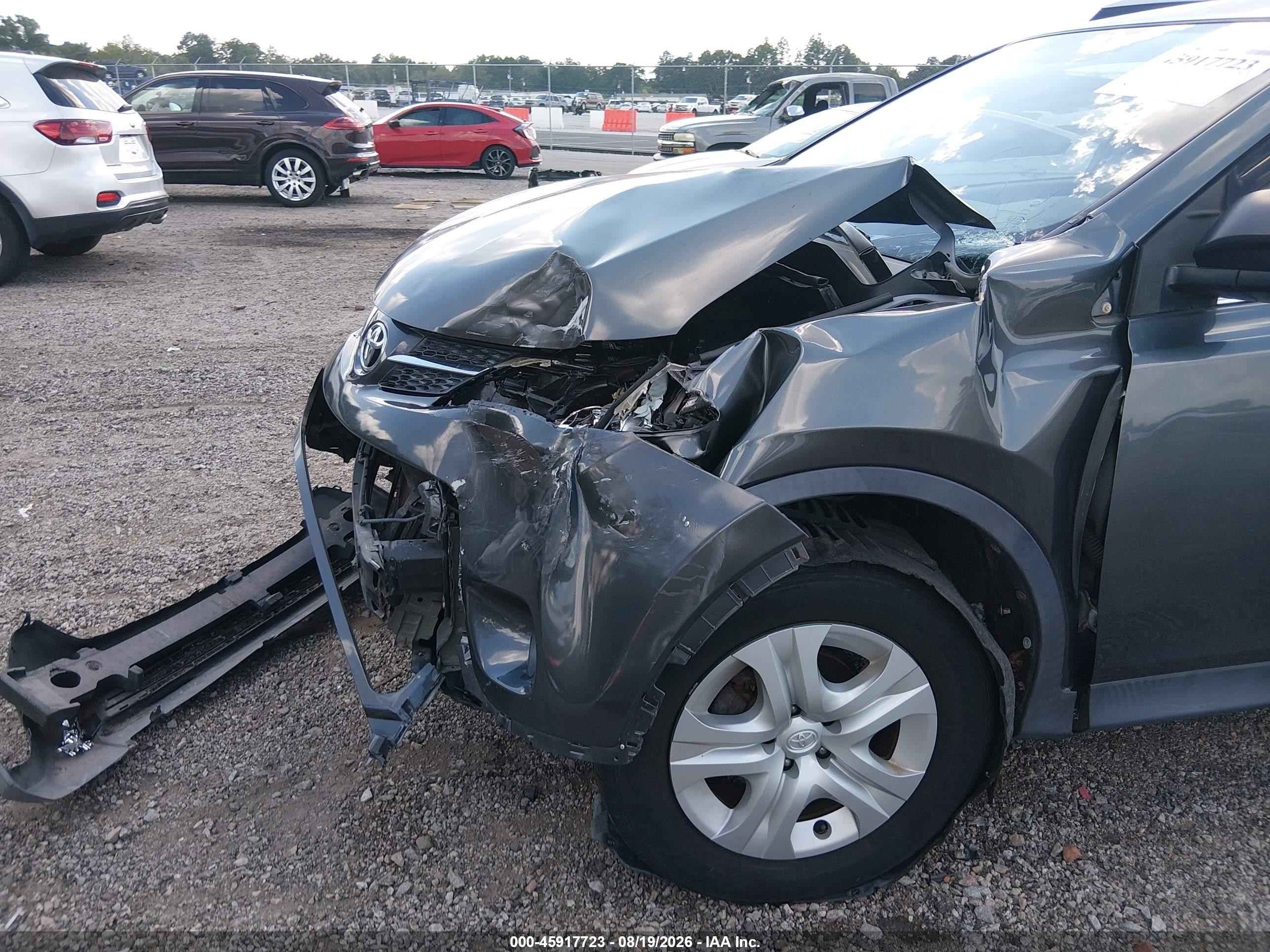 2013 Toyota Rav4 Le Gray vin: JTMZFREV1DD024255