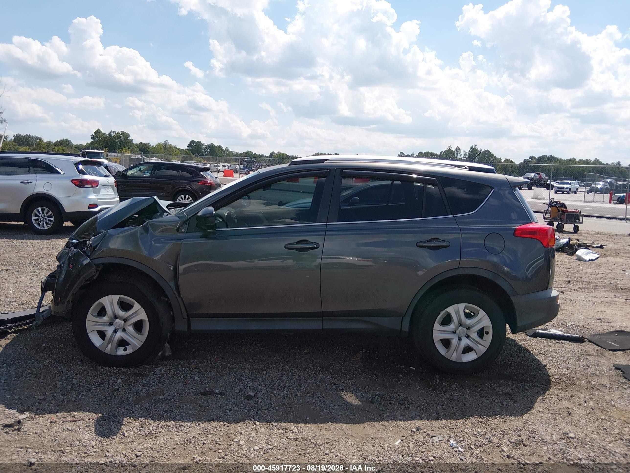 2013 Toyota Rav4 Le Gray vin: JTMZFREV1DD024255