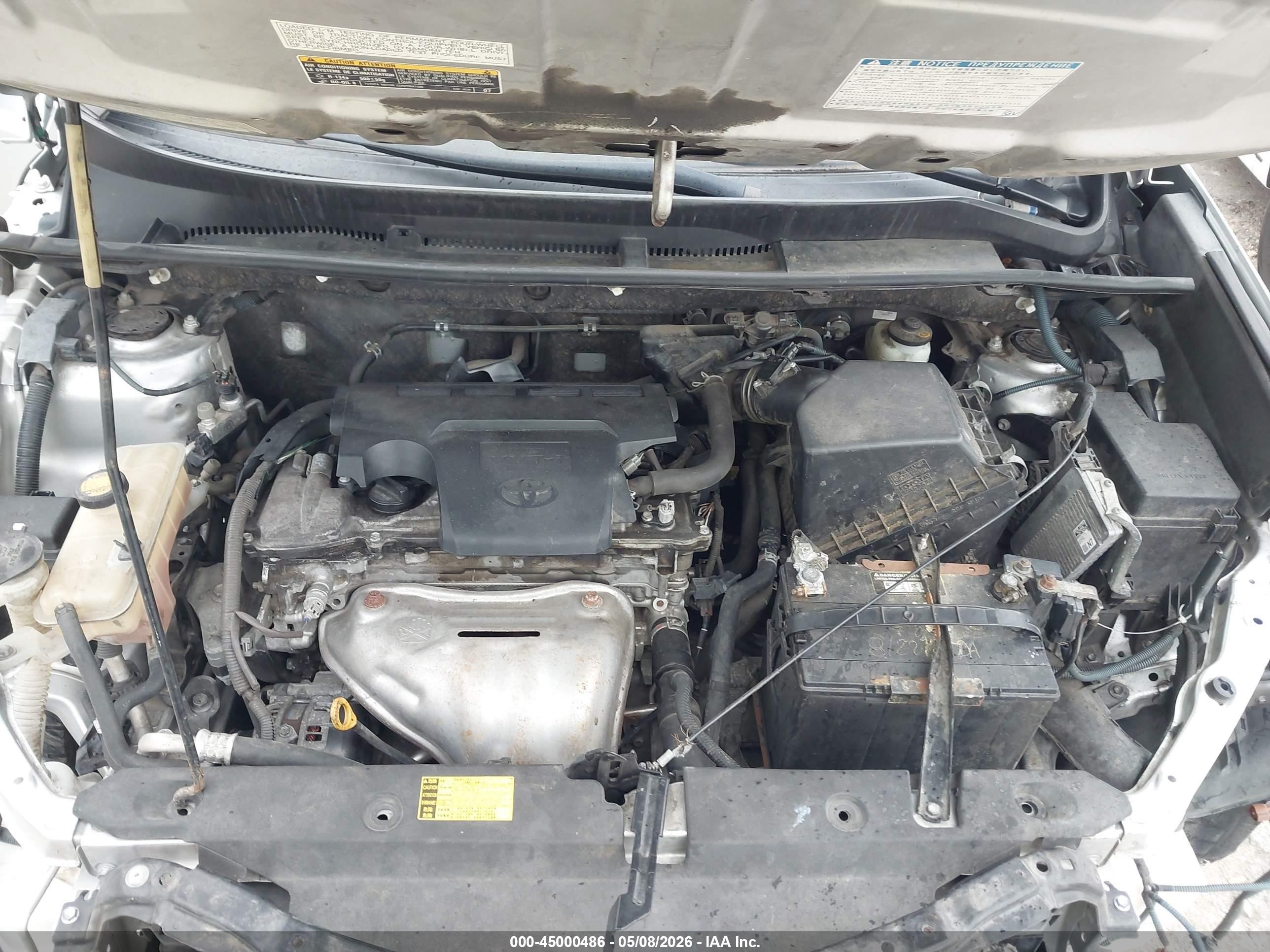 2014 Toyota Rav4 Le Silver vin: JTMZFREV1ED027688