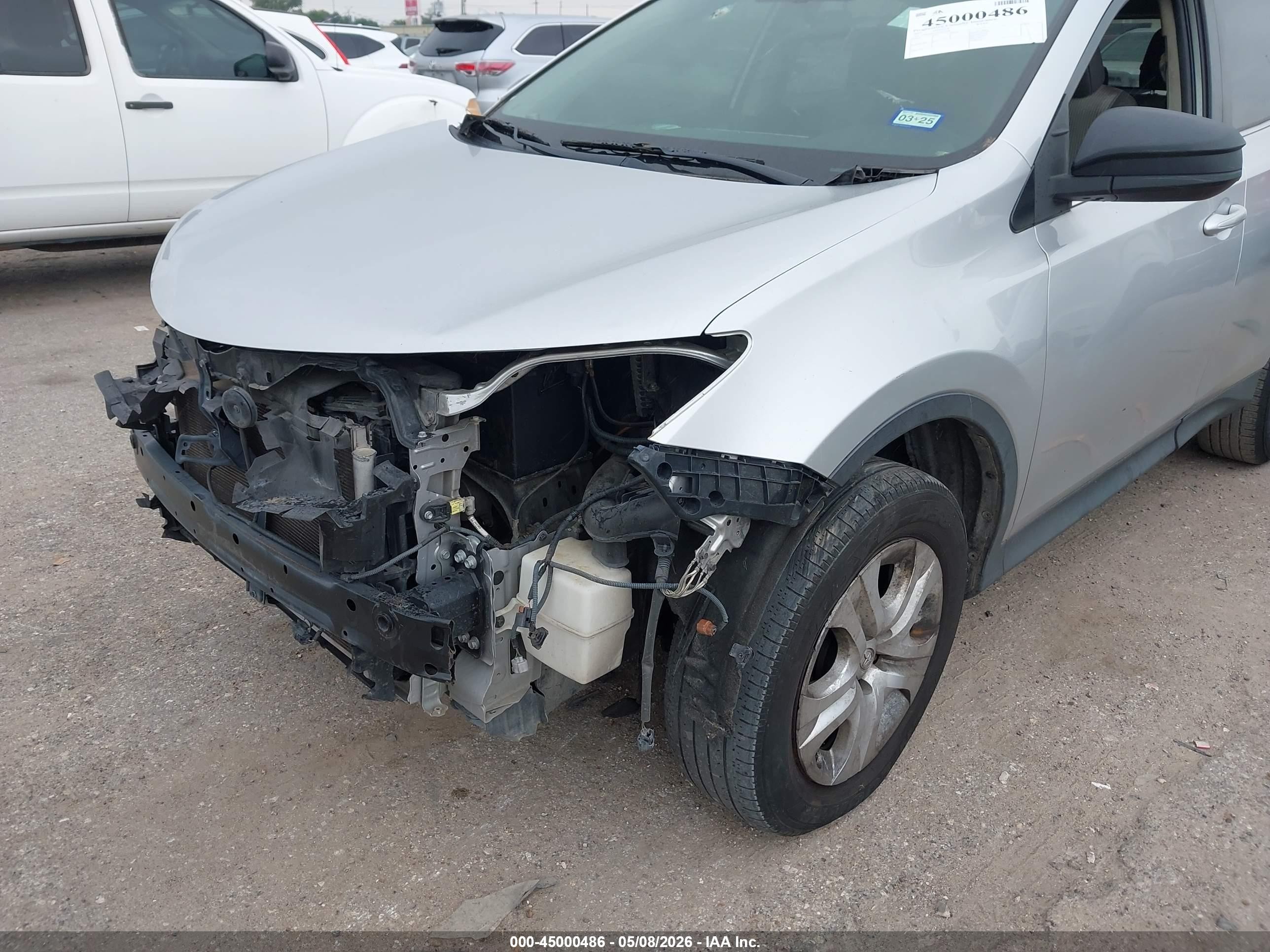 2014 Toyota Rav4 Le Silver vin: JTMZFREV1ED027688