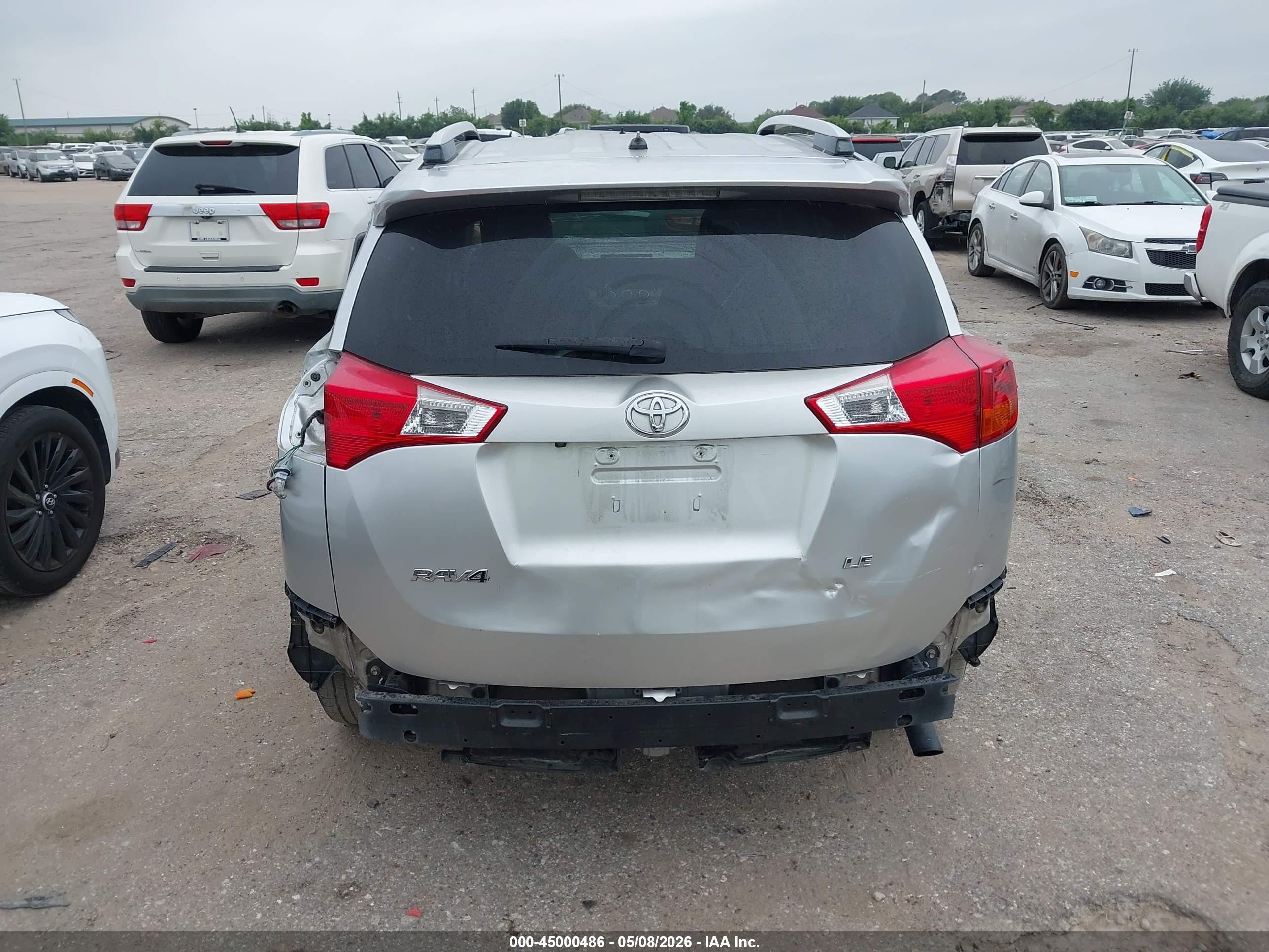 2014 Toyota Rav4 Le Silver vin: JTMZFREV1ED027688