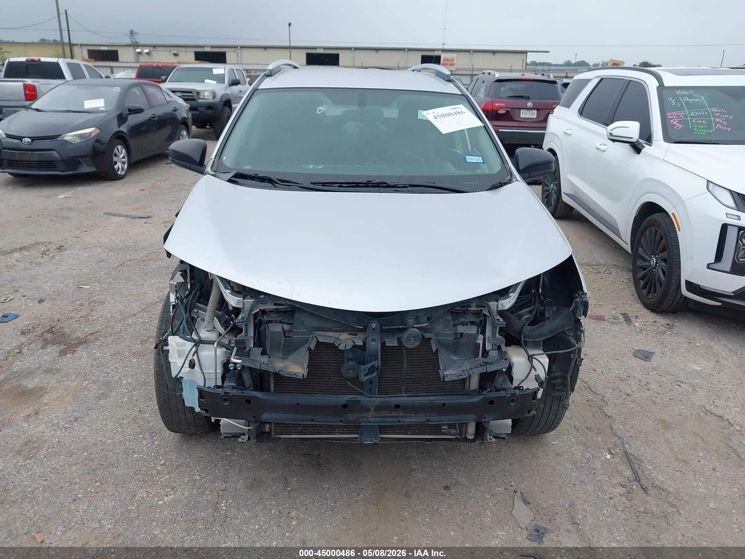 2014 Toyota Rav4 Le Silver vin: JTMZFREV1ED027688
