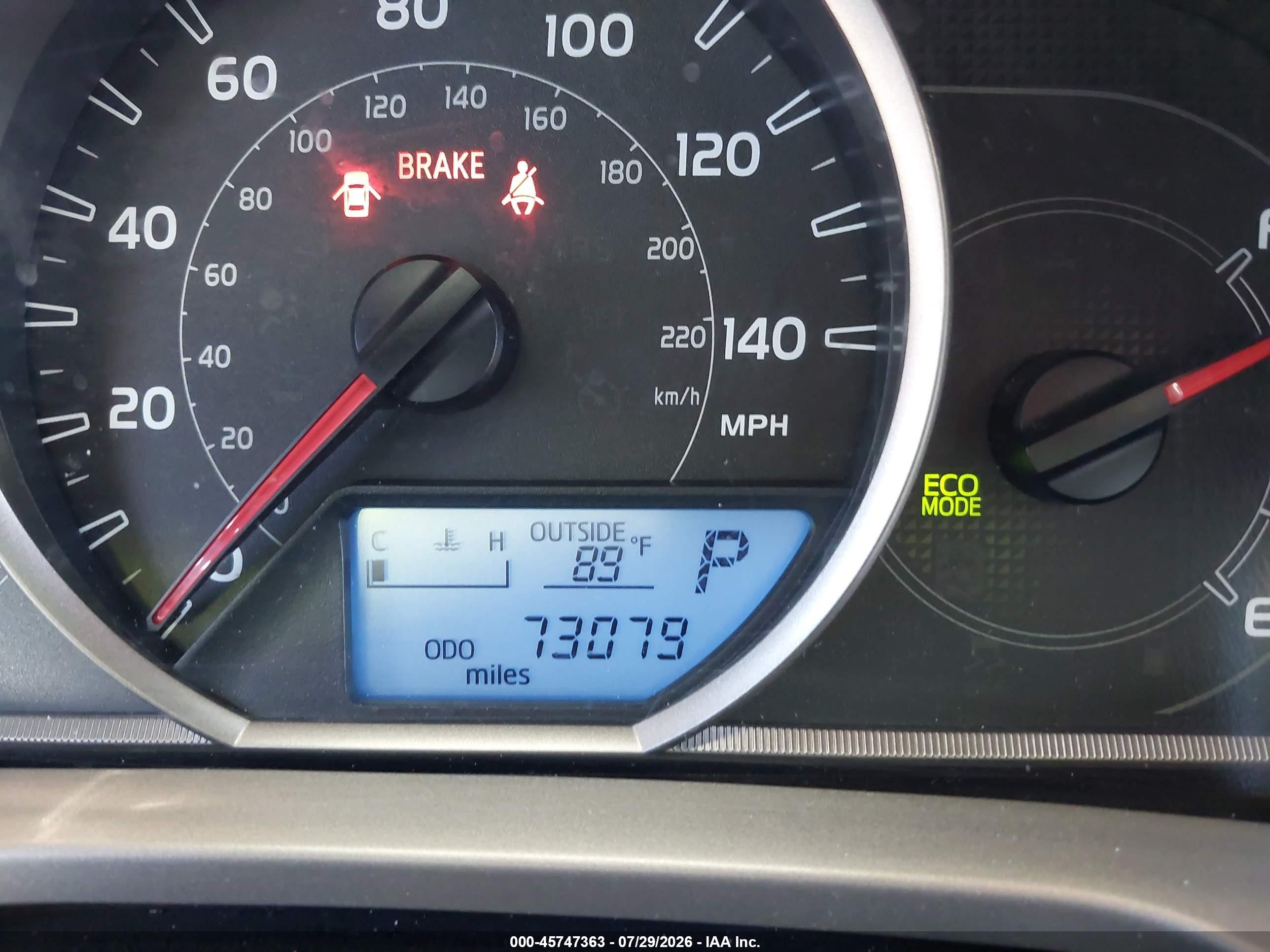 2014 Toyota Rav4 Le Silver vin: JTMZFREV1EJ007765