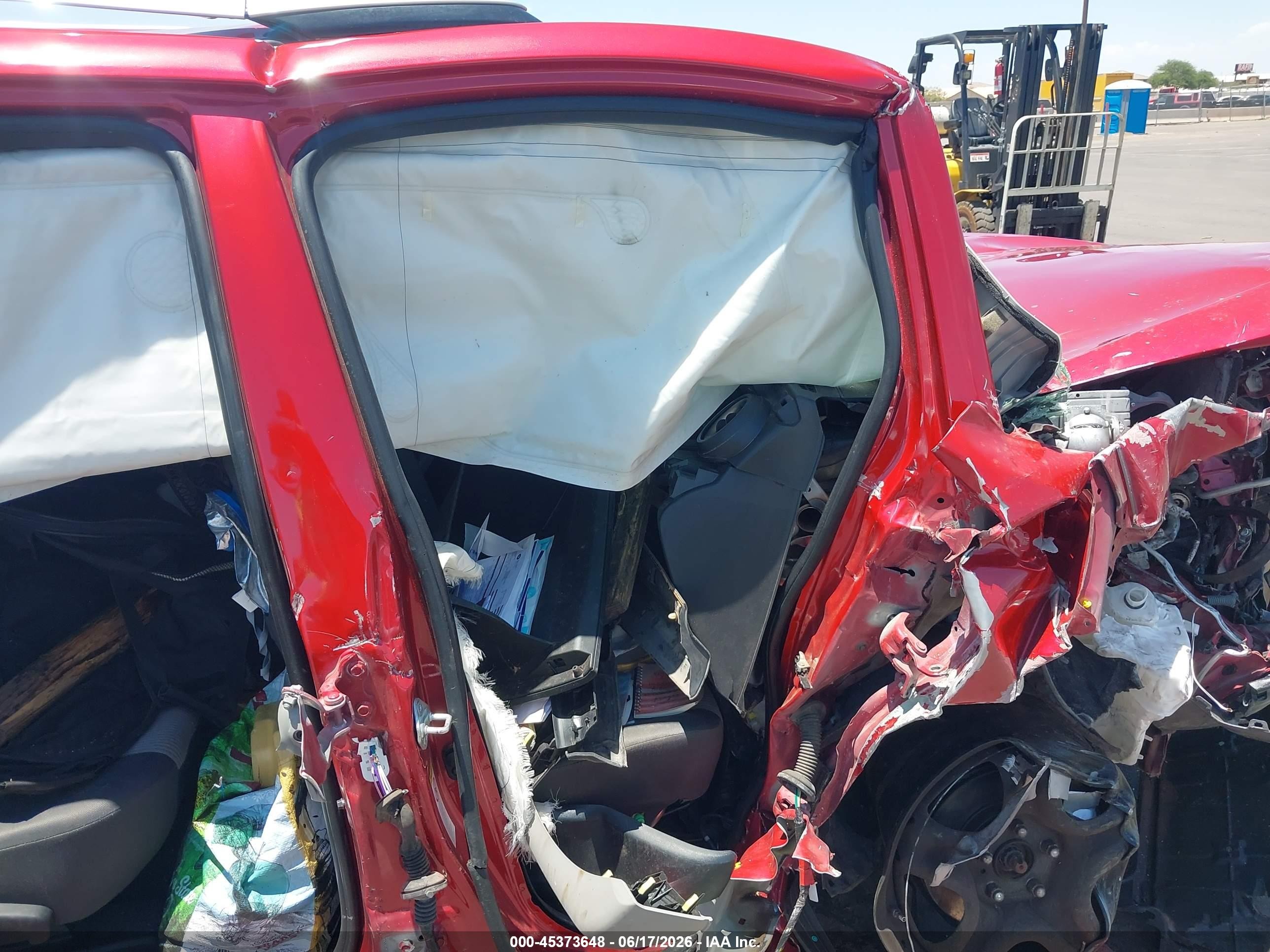 2014 Toyota Rav4 Le Red vin: JTMZFREV1EJ017941
