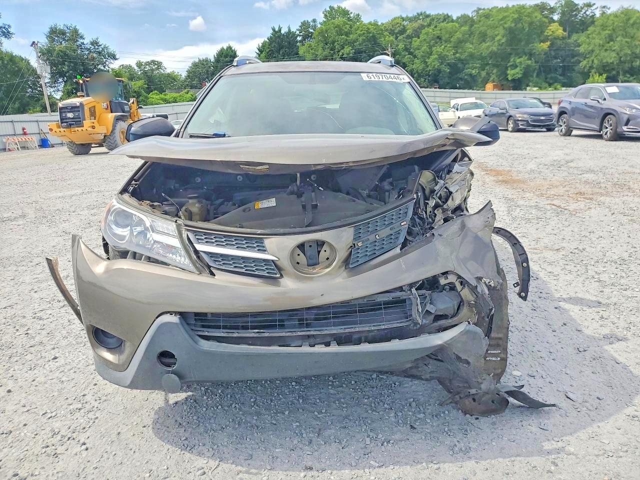 2015 Toyota Rav4 Le Brown vin: JTMZFREV1FD069330