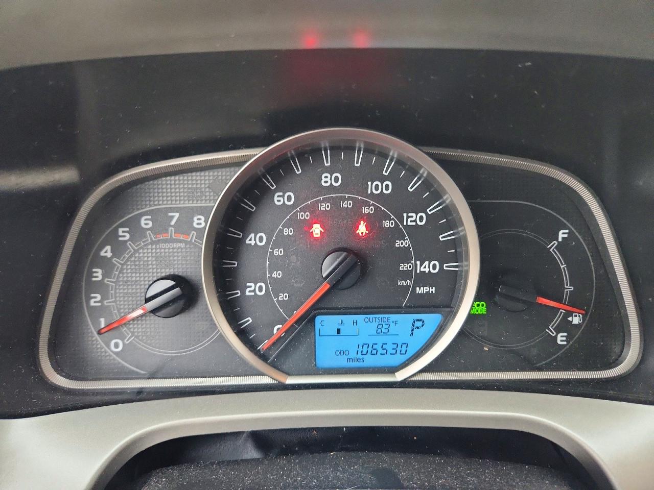 2015 Toyota Rav4 Le Red vin: JTMZFREV1FD071790