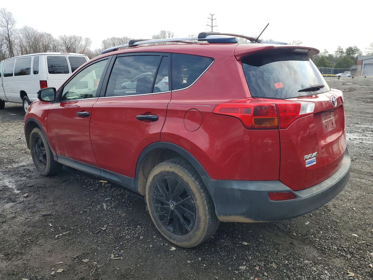 2015 Toyota Rav4 Le Red vin: JTMZFREV1FD074690