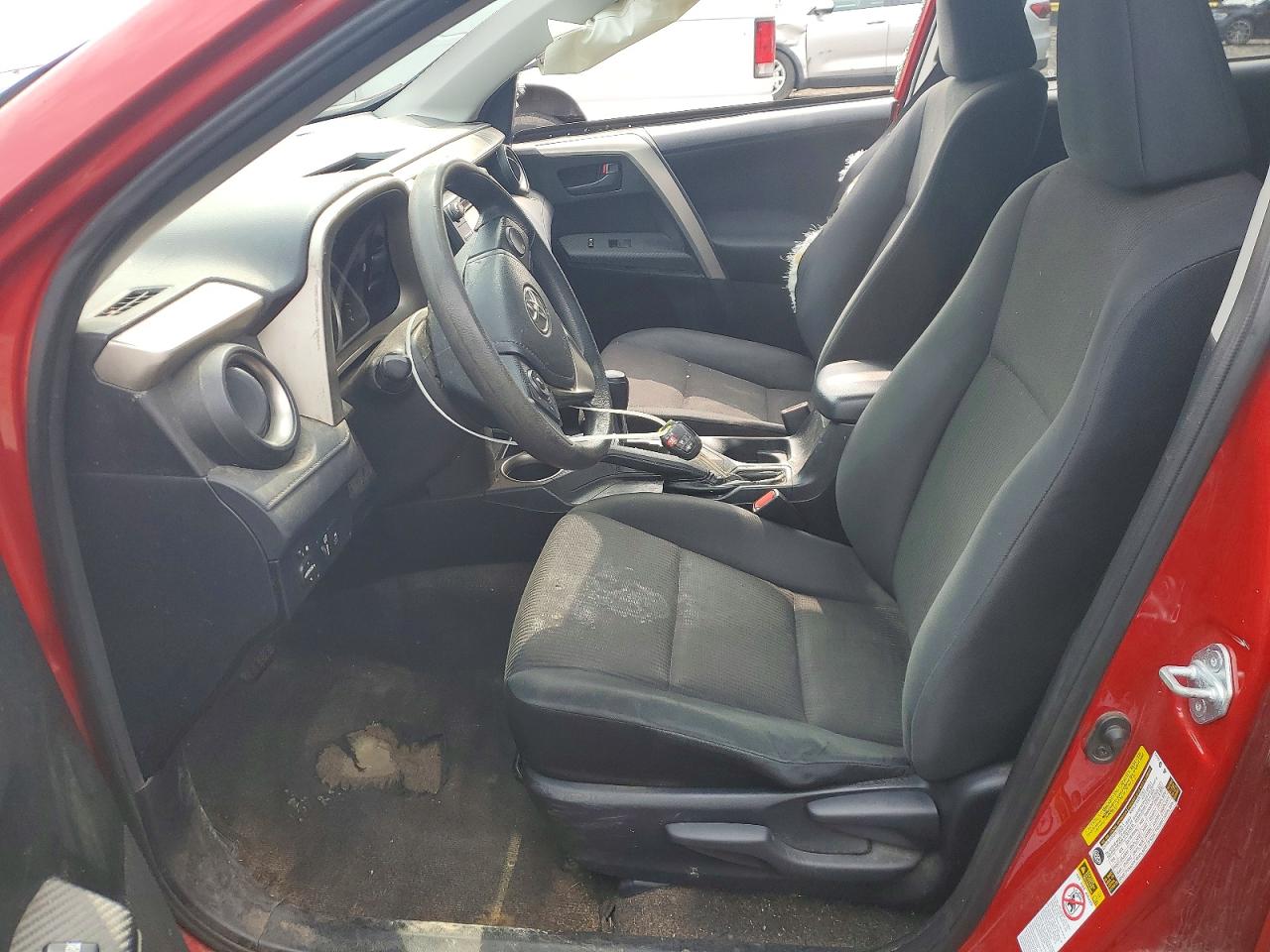 2015 Toyota Rav4 Le Red vin: JTMZFREV1FD074690