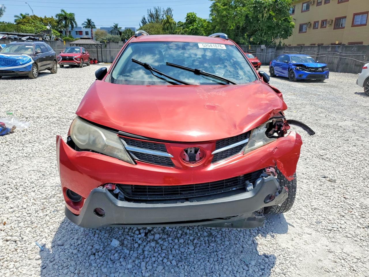 2015 Toyota Rav4 Le Red vin: JTMZFREV1FJ057373