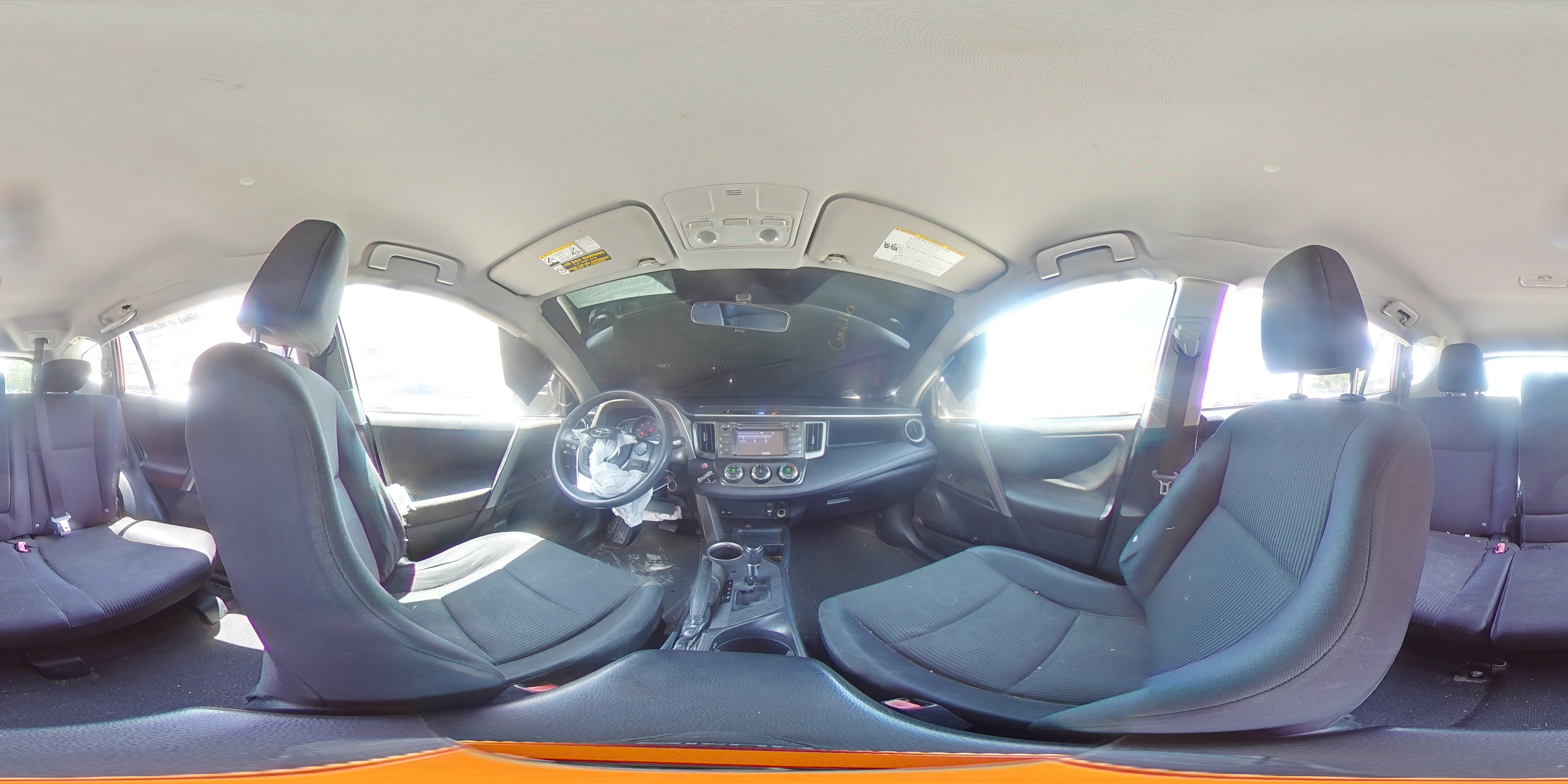 2015 Toyota Rav4 Le Red vin: JTMZFREV1FJ057373