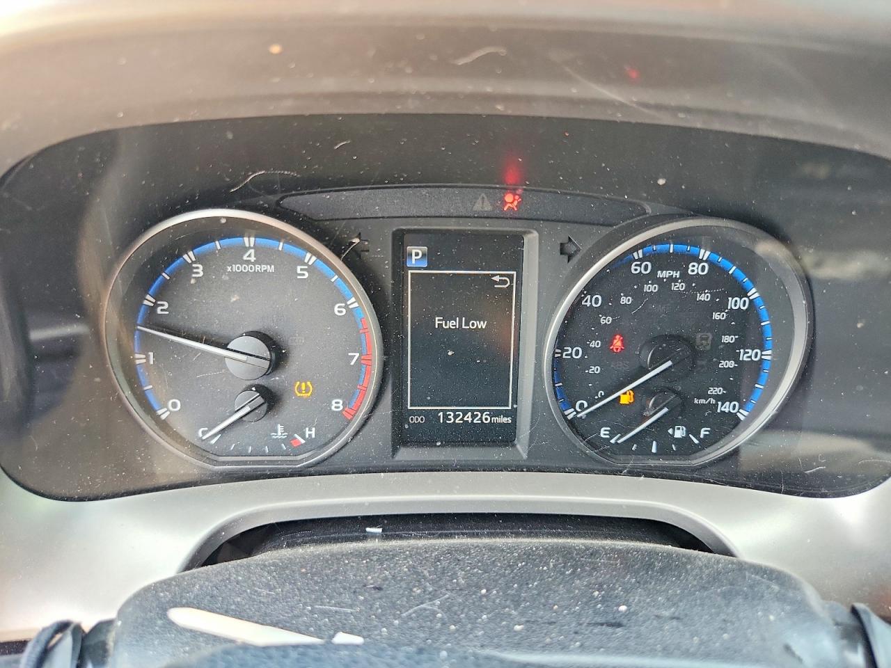 2018 Toyota Rav4 Le Gray vin: JTMZFREV1JJ166893