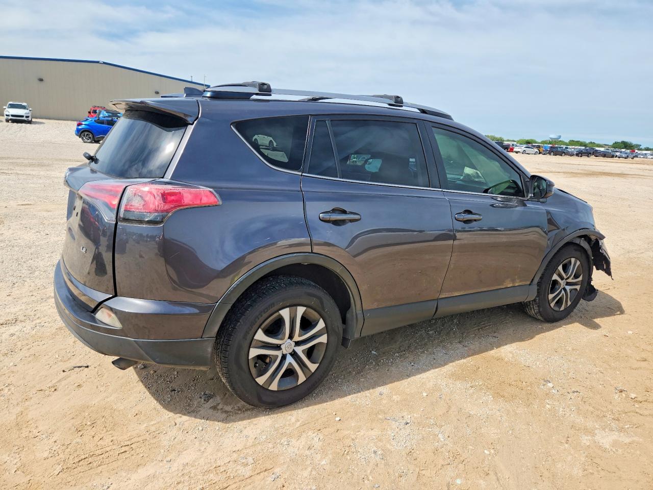 2018 Toyota Rav4 Le Gray vin: JTMZFREV1JJ166893