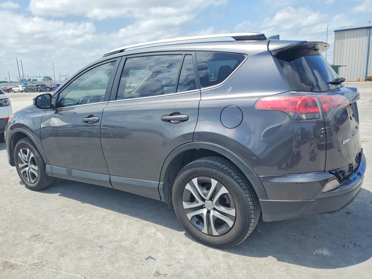 2018 Toyota Rav4 Le Gray vin: JTMZFREV1JJ730784