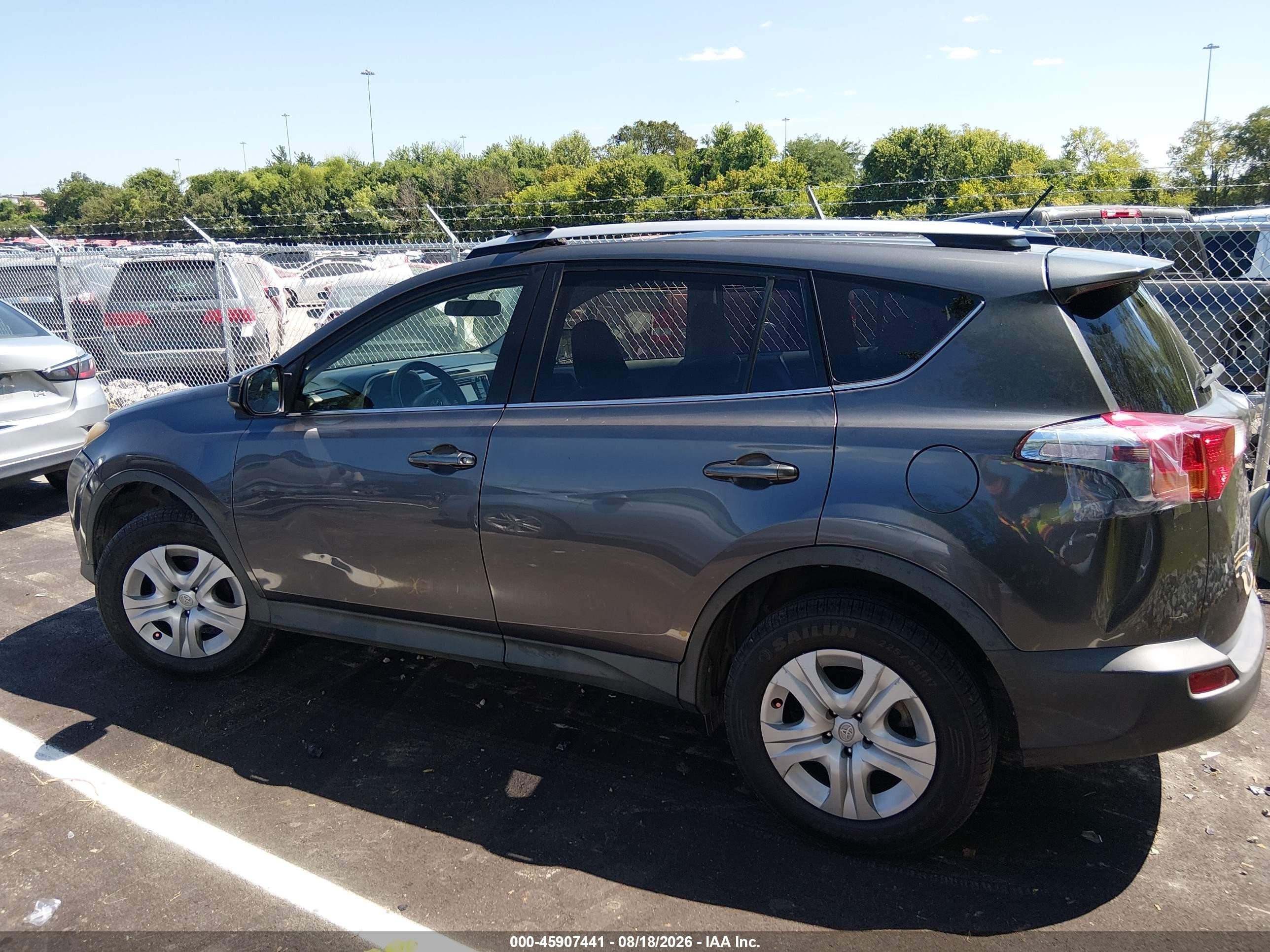2013 Toyota Rav4 Le Gray vin: JTMZFREV2D5008477