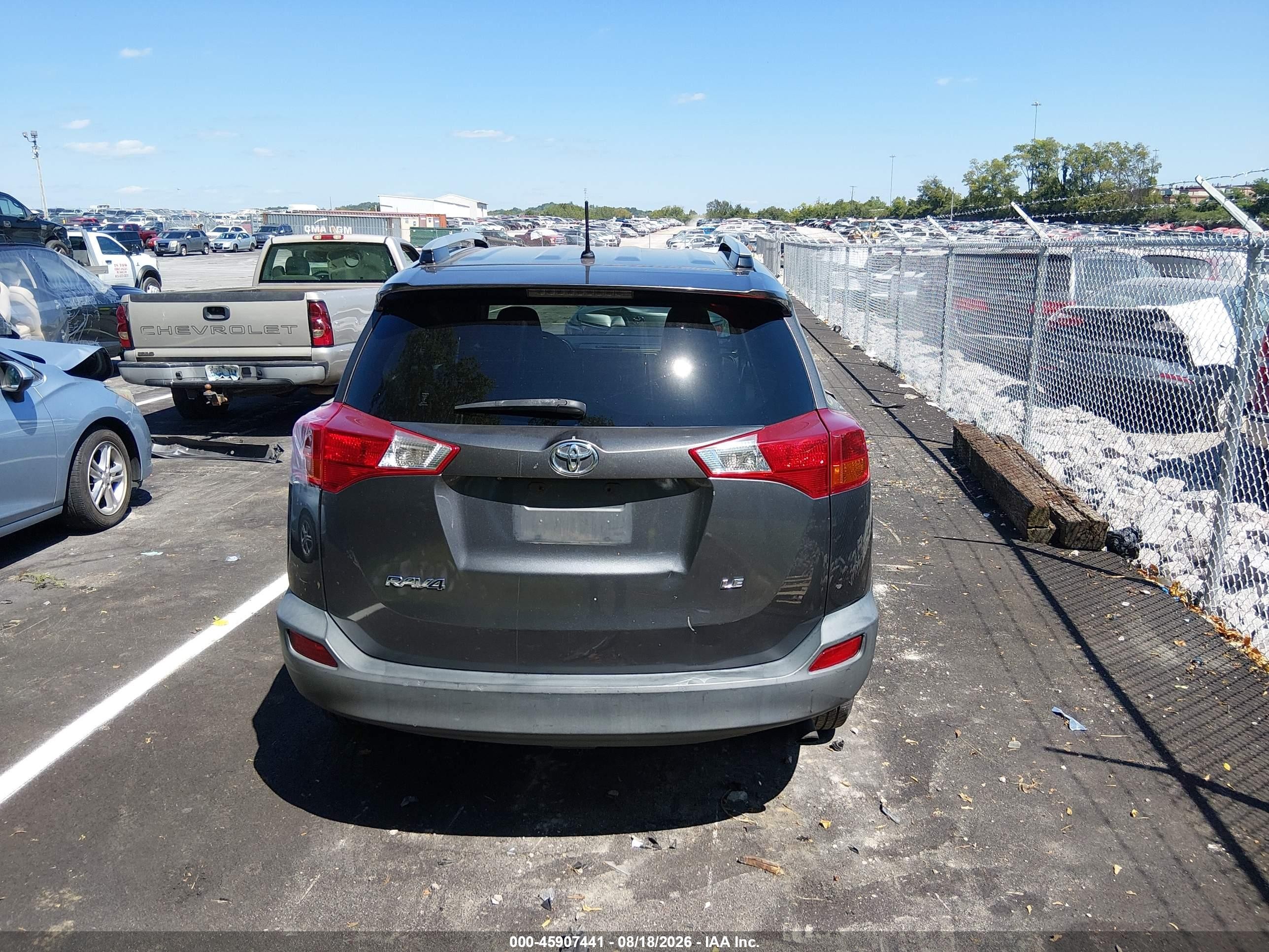 2013 Toyota Rav4 Le Gray vin: JTMZFREV2D5008477