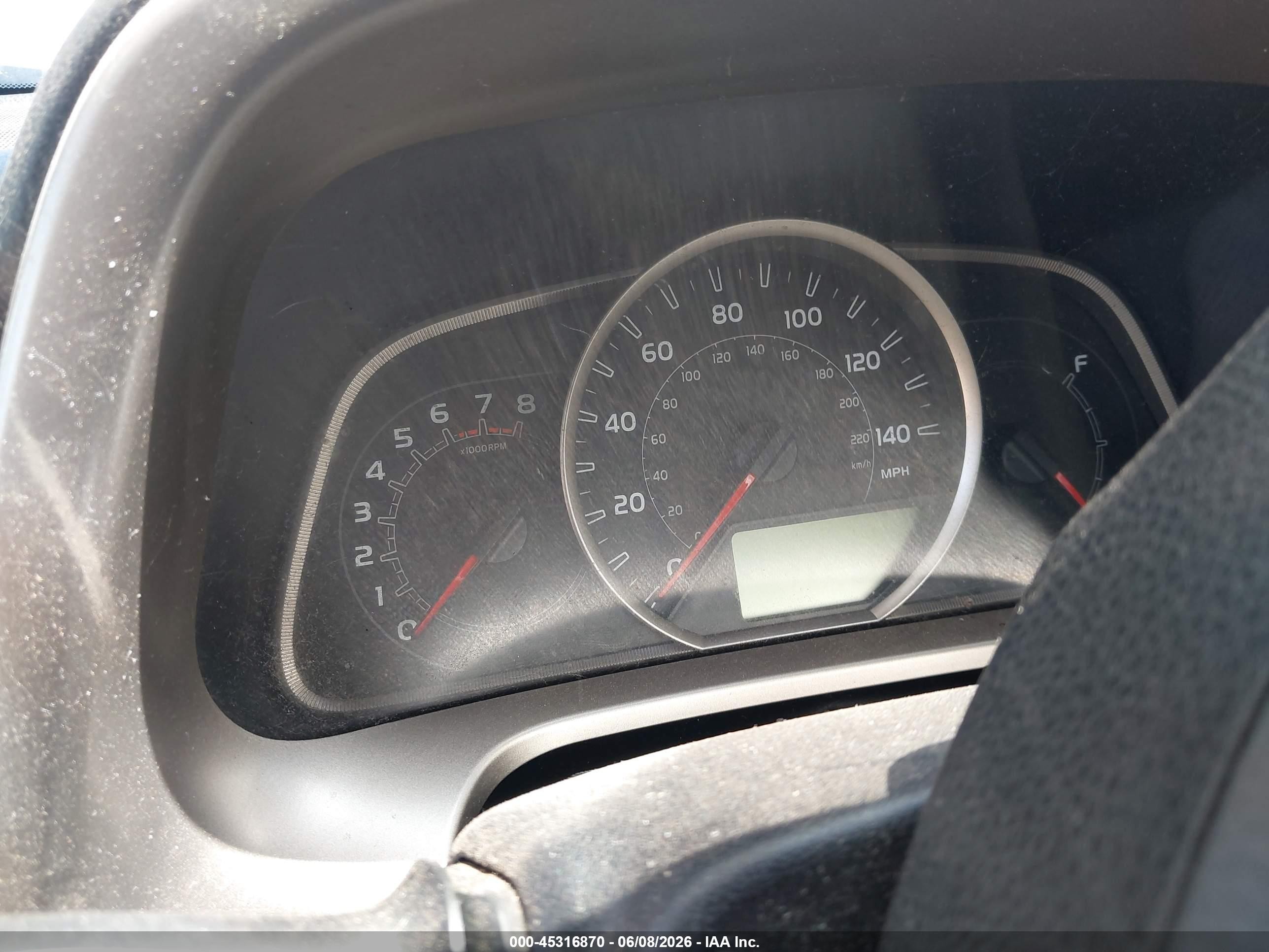 2013 Toyota Rav4 Le Silver vin: JTMZFREV2DD021252