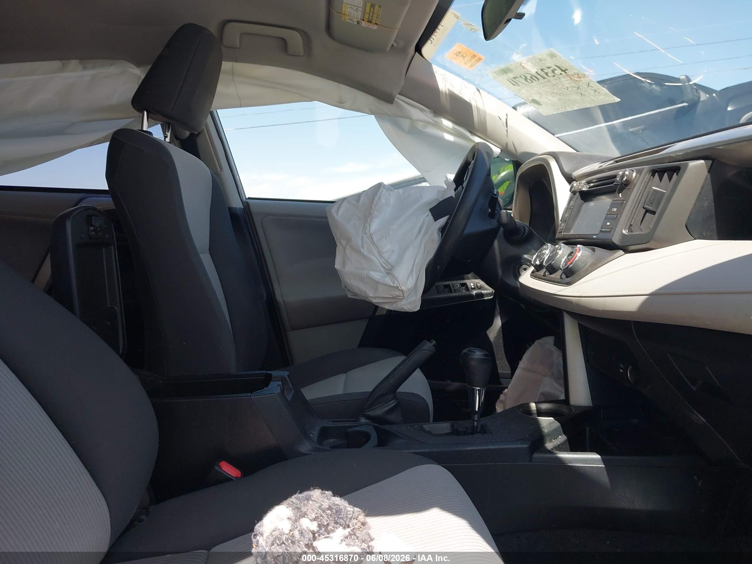 2013 Toyota Rav4 Le Silver vin: JTMZFREV2DD021252