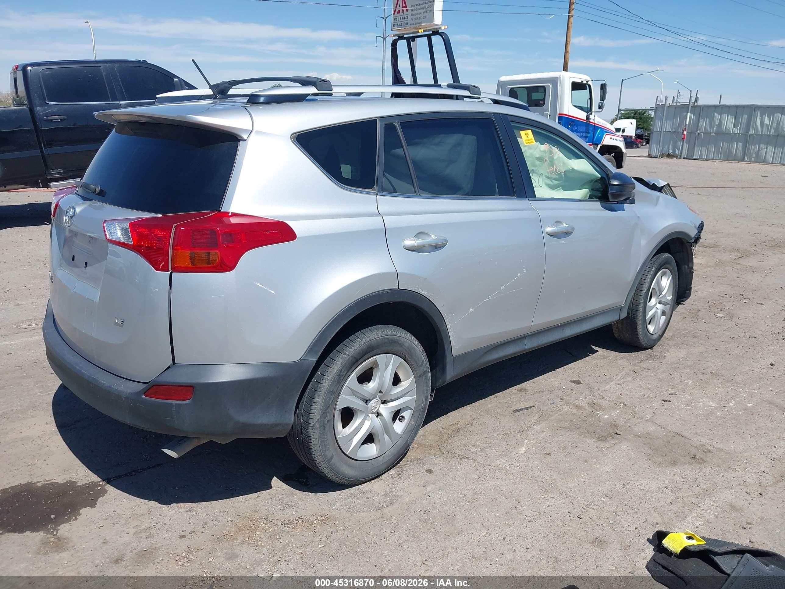 2013 Toyota Rav4 Le Silver vin: JTMZFREV2DD021252