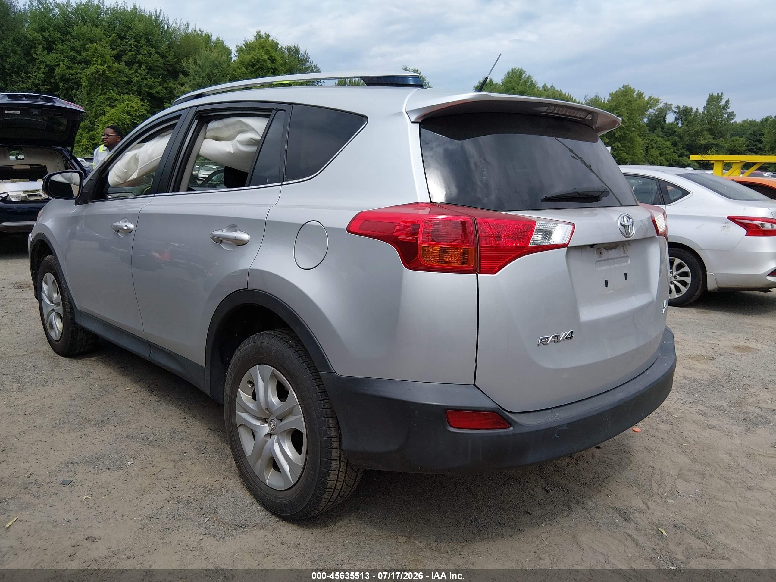 2014 Toyota Rav4 Le Silver vin: JTMZFREV2ED030387