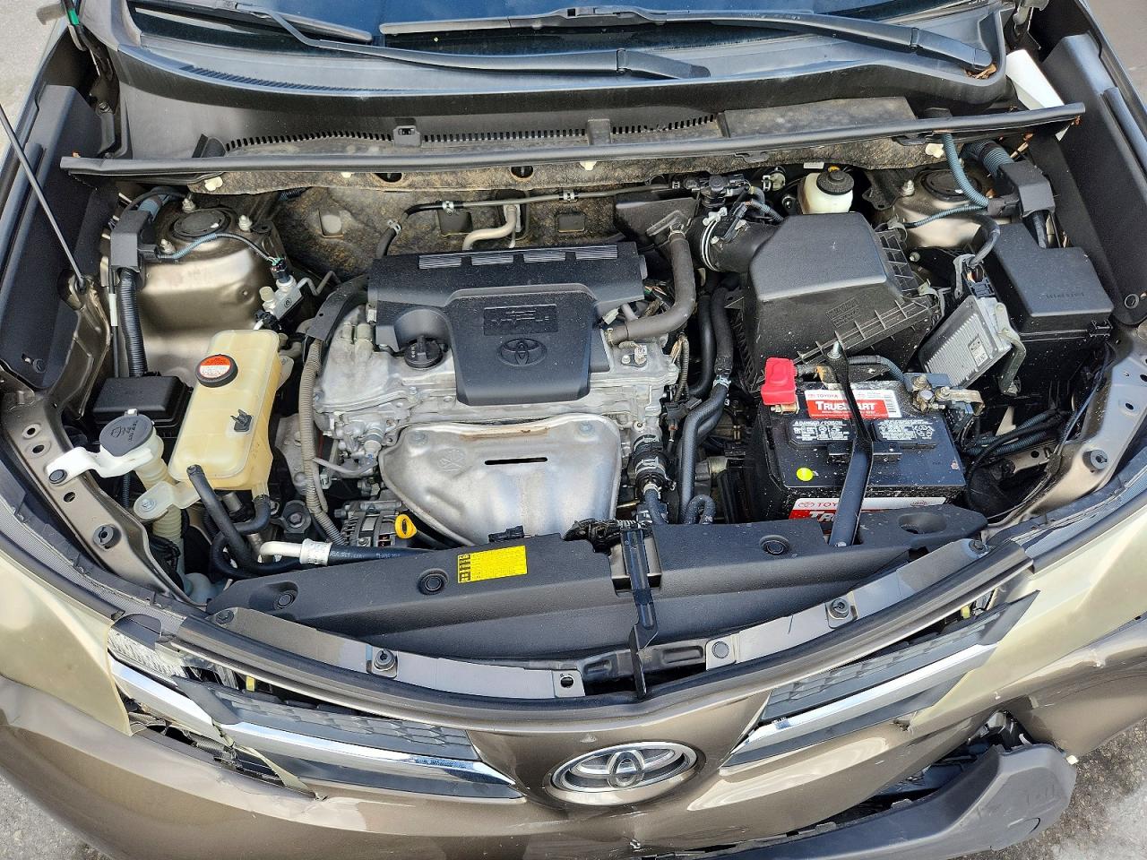 2014 Toyota Rav4 Le Коричневый vin: JTMZFREV2ED037209