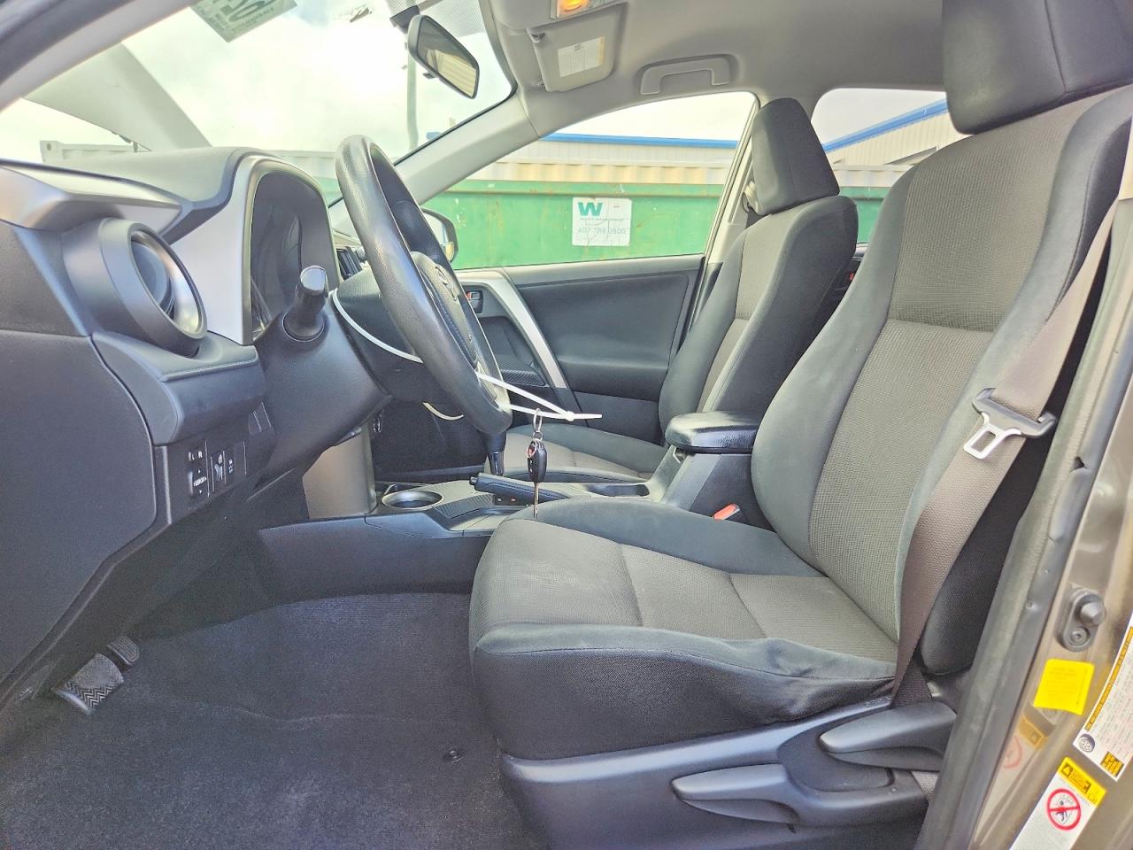 2014 Toyota Rav4 Le Коричневый vin: JTMZFREV2ED037209