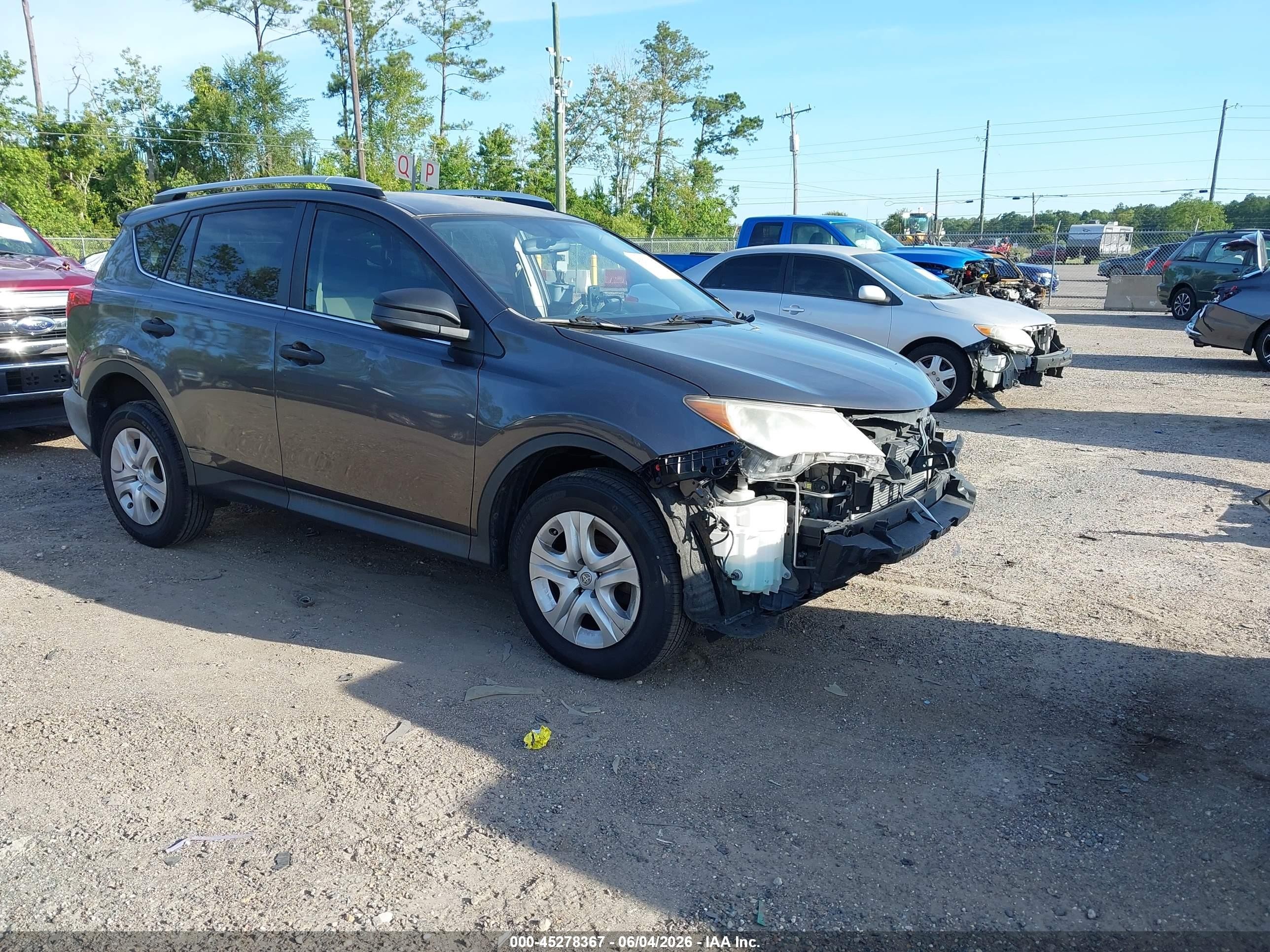 2014 Toyota Rav4 Le Gray vin: JTMZFREV2EJ001344