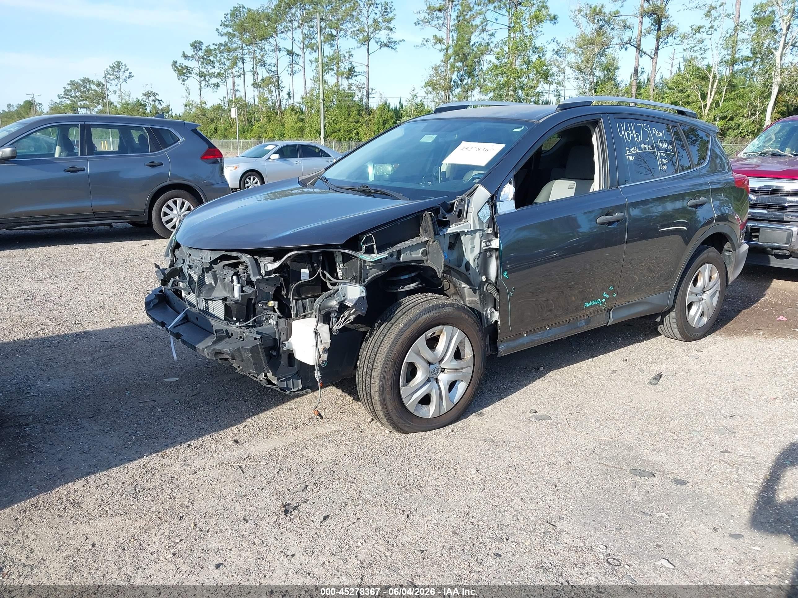 2014 Toyota Rav4 Le Gray vin: JTMZFREV2EJ001344