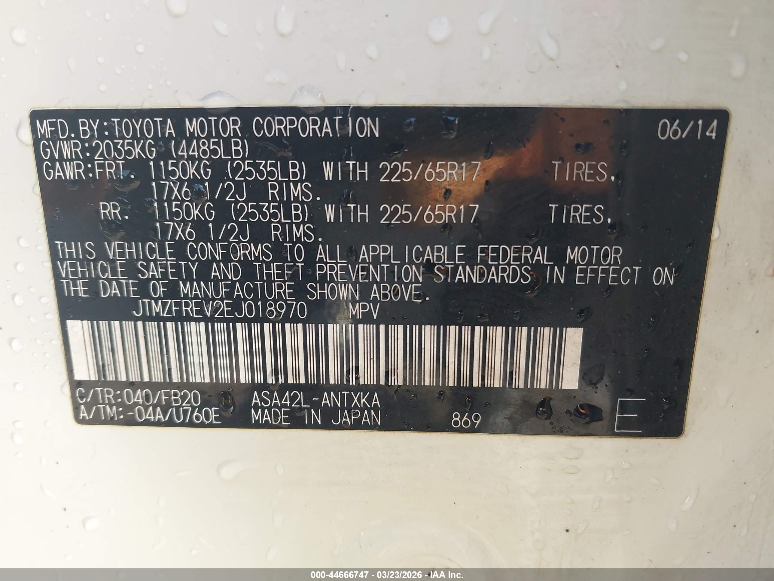2014 Toyota Rav4 Le White vin: JTMZFREV2EJ018970