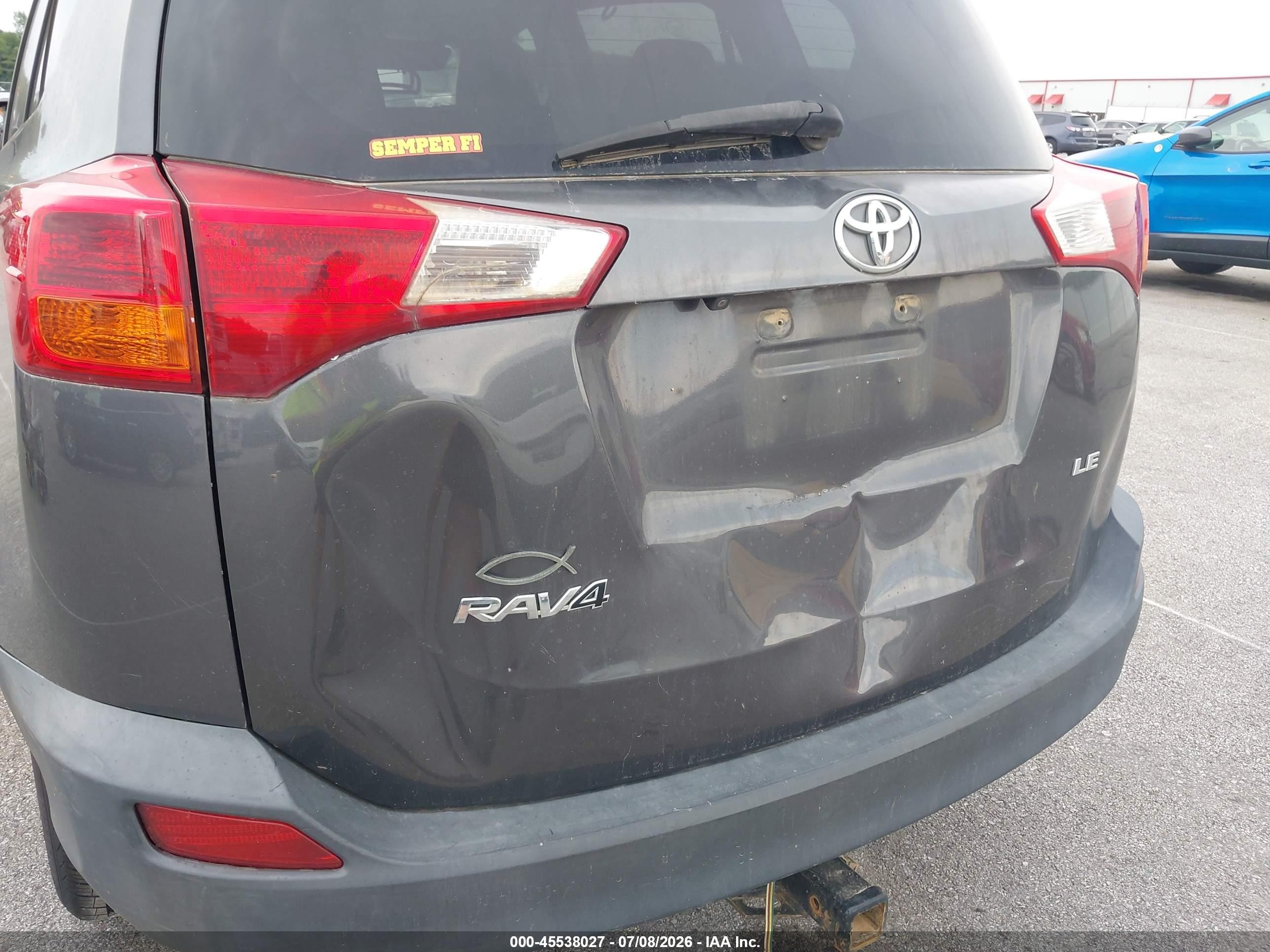 2014 Toyota Rav4 Le Gray vin: JTMZFREV2EJ021478